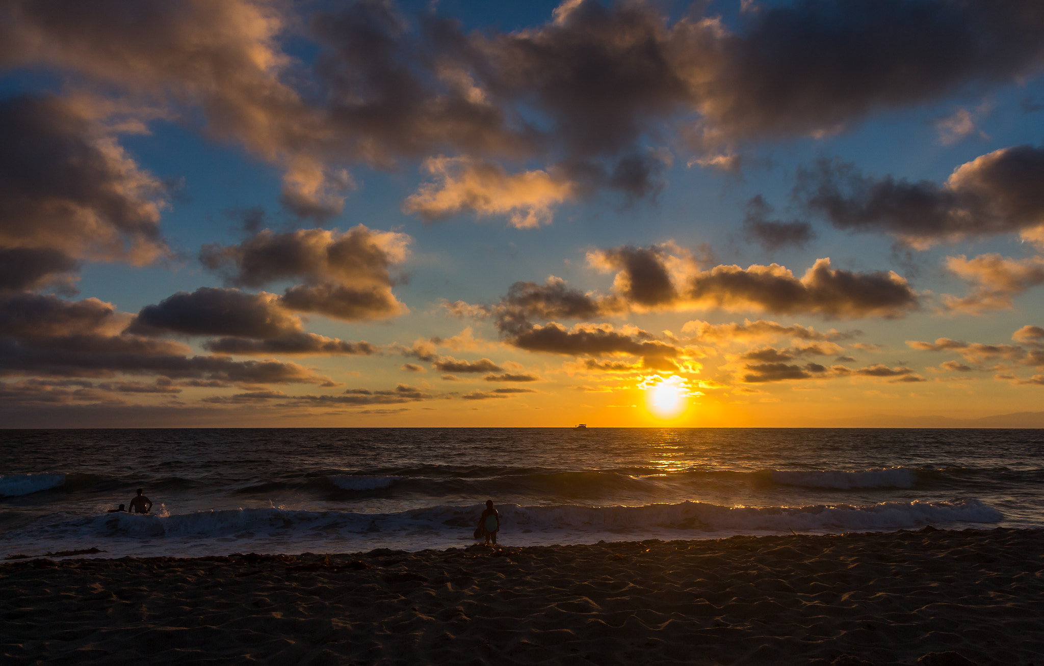Canon EF-S 17-55mm F2.8 IS USM sample photo. July th sunset photography