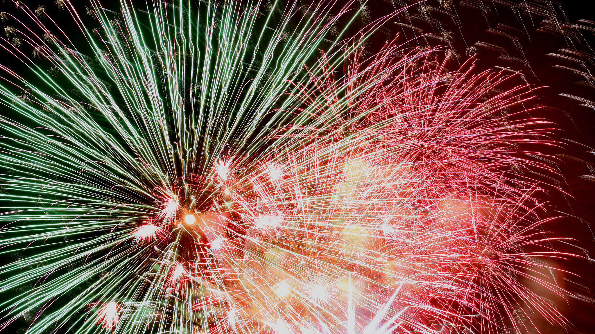 Canon EF 70-200mm F2.8L IS II USM sample photo. Fireworks photography