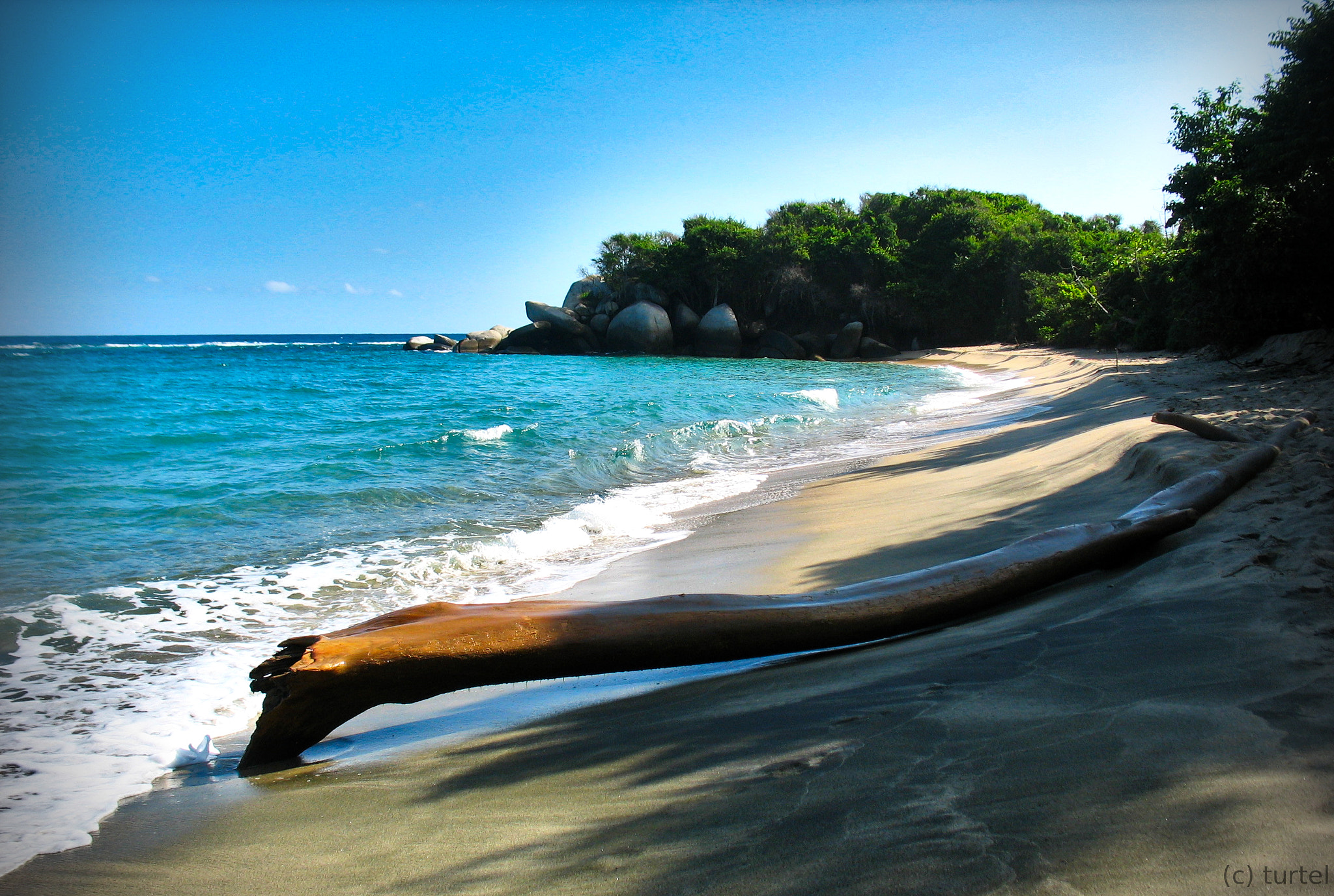 Canon POWERSHOT A610 sample photo. Tayrona park beach photography