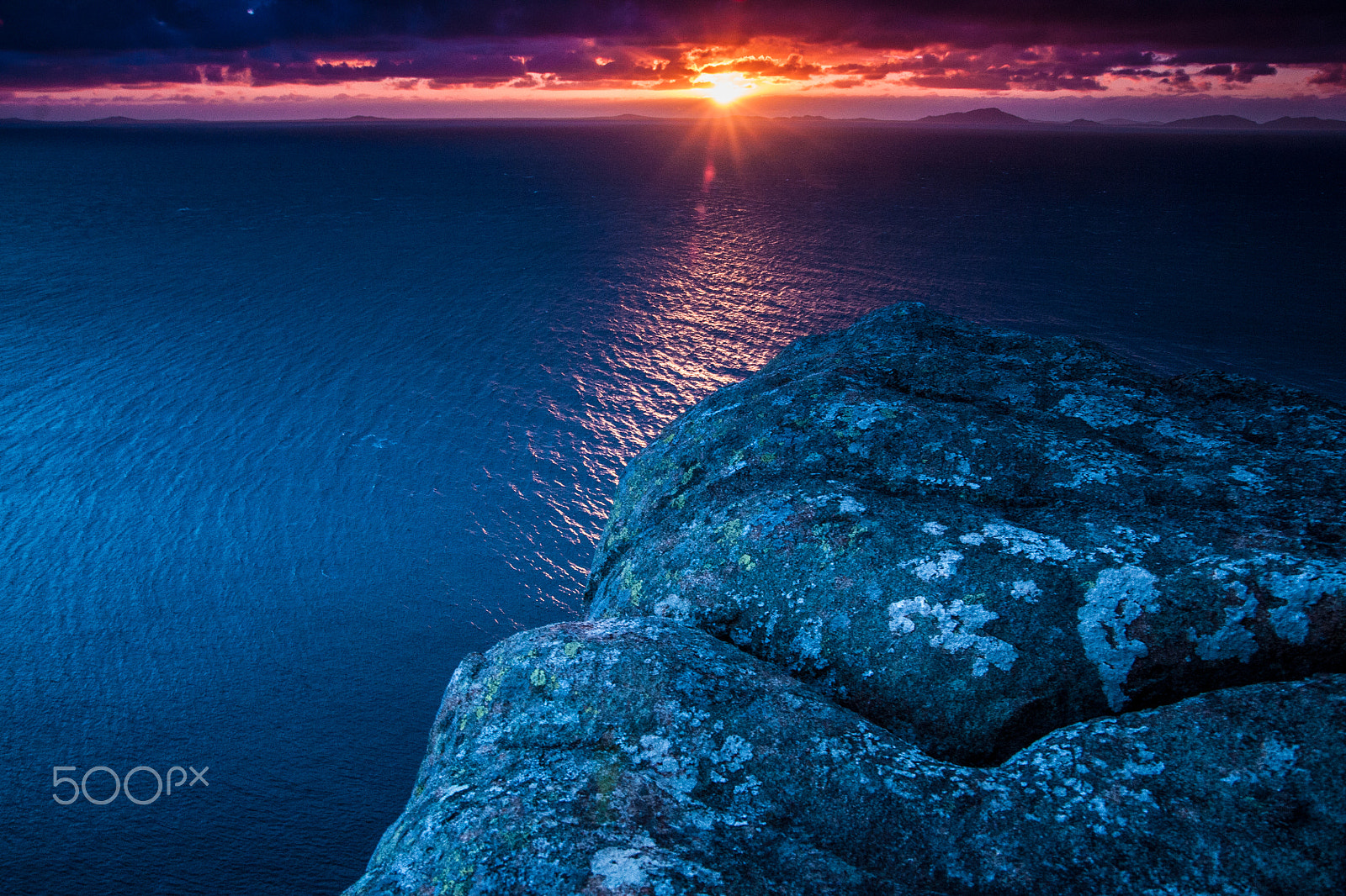 Sony Alpha DSLR-A700 + Sigma 17-70mm F2.8-4.5 (D) sample photo. Neist point sunset photography