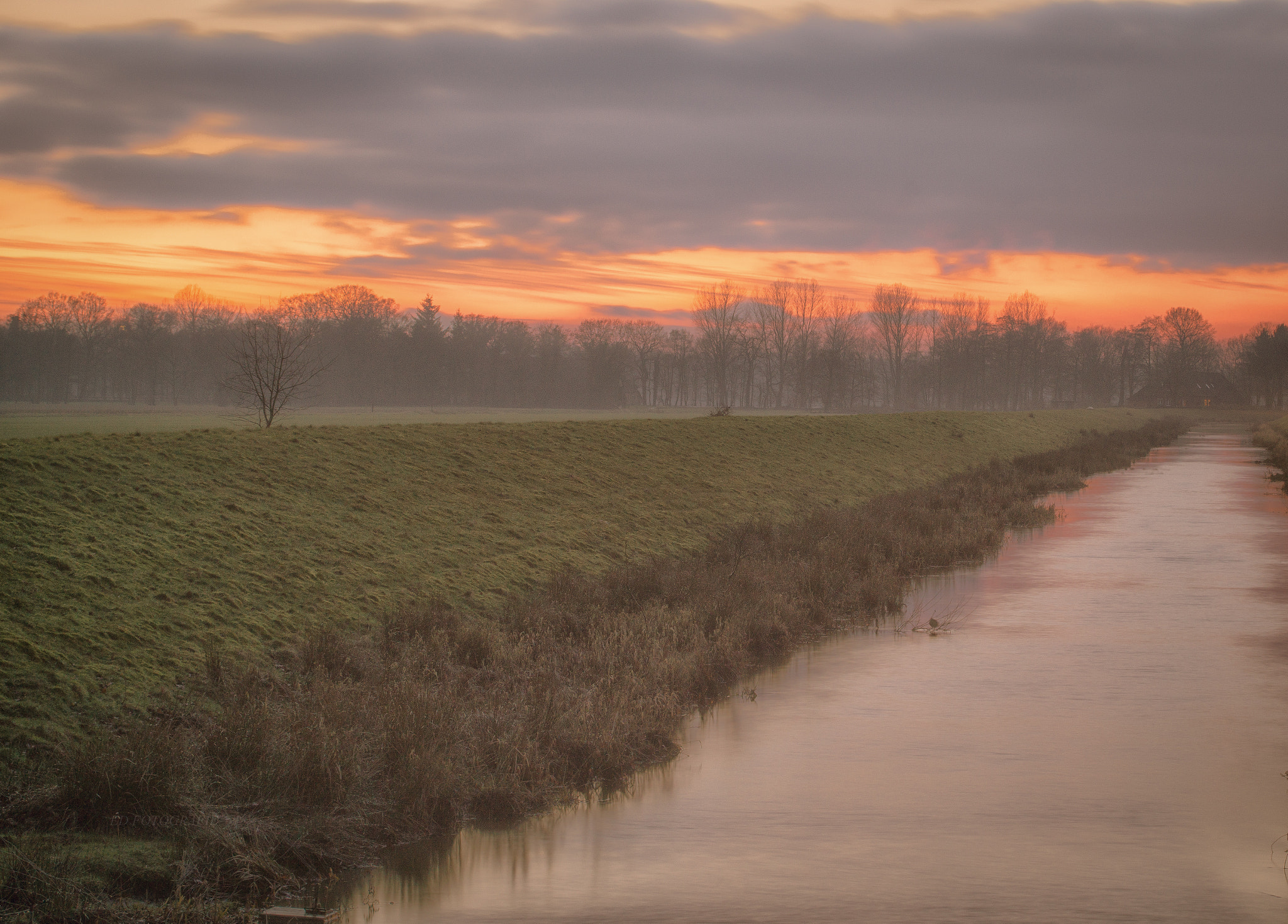 Sigma UC AF 28-70mm F3.5-4.5 sample photo. Foggy landscape photography