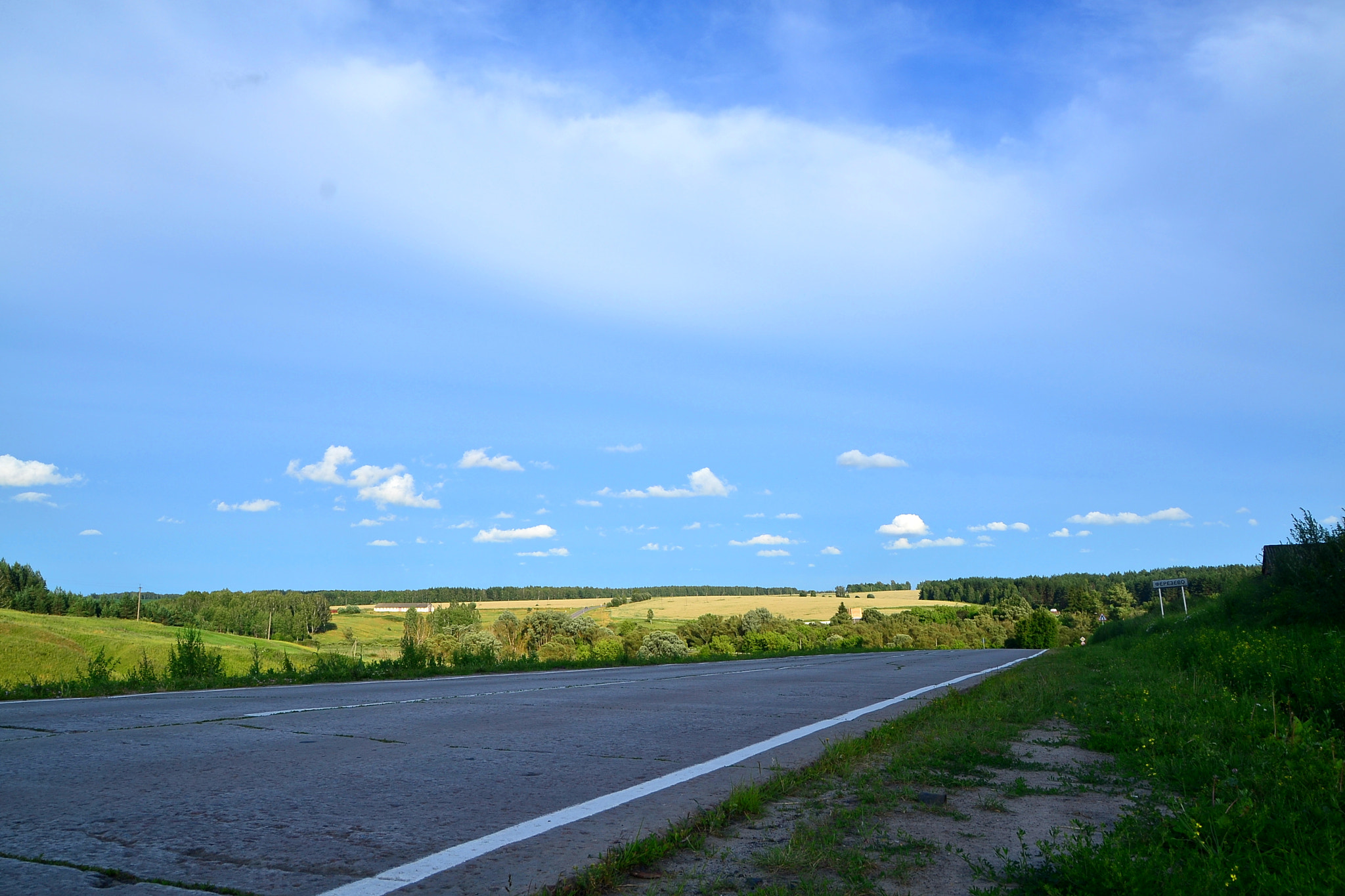 Sigma 18-250mm F3.5-6.3 DC OS HSM sample photo. Road photography