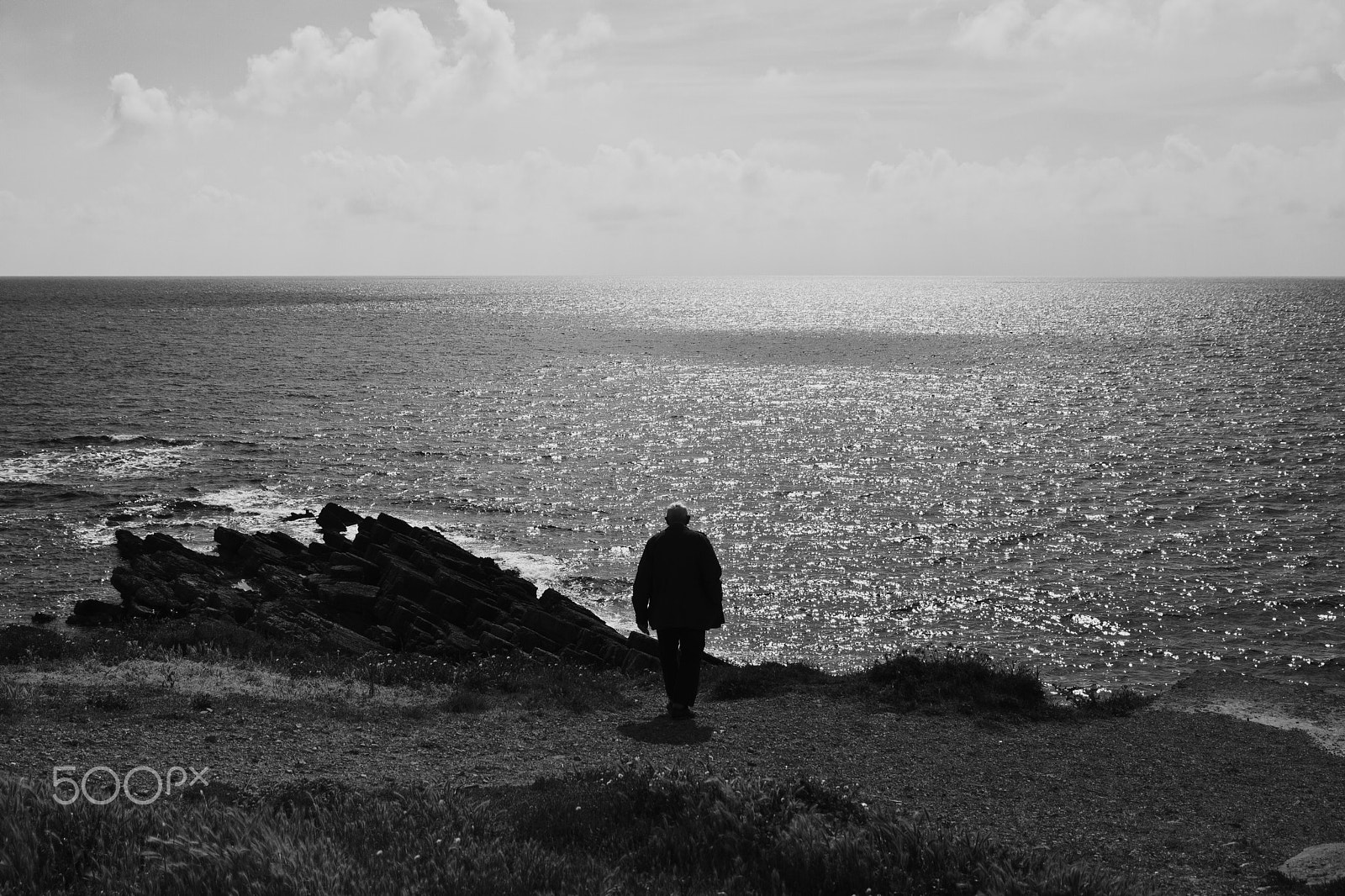 Sigma 17-70mm F2.8-4 DC Macro OS HSM sample photo. The old men and the sea photography
