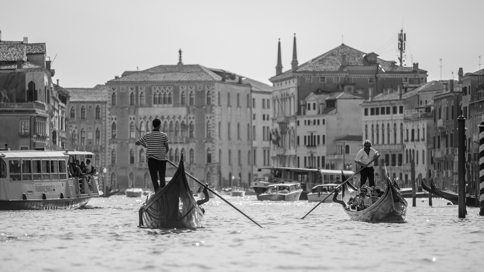 Sigma 70-200mm F2.8 EX DG Macro HSM II sample photo. Gondola ride photography