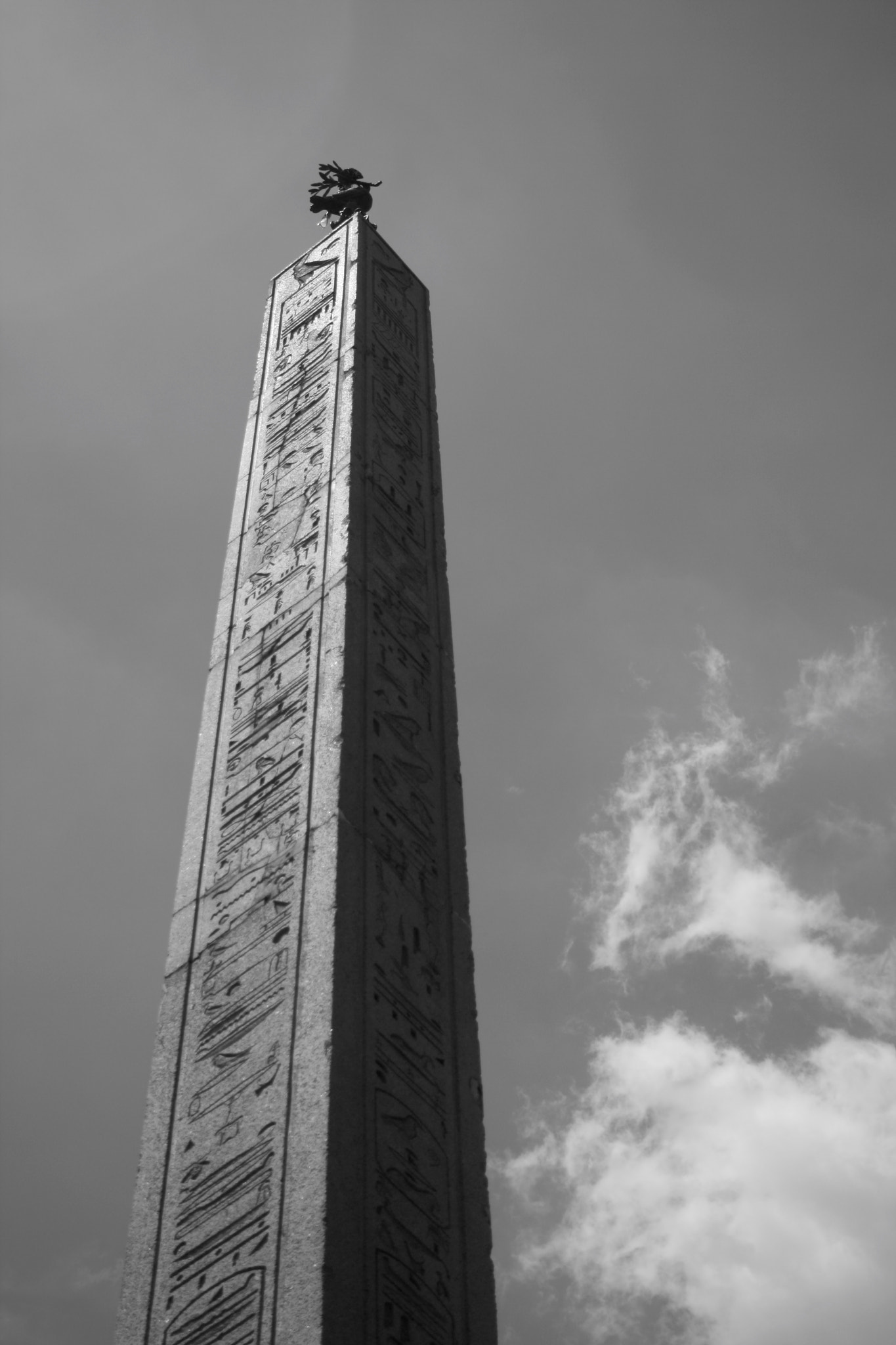 Canon EF 55-200mm F4.5-5.6 II USM sample photo. Monolith photography