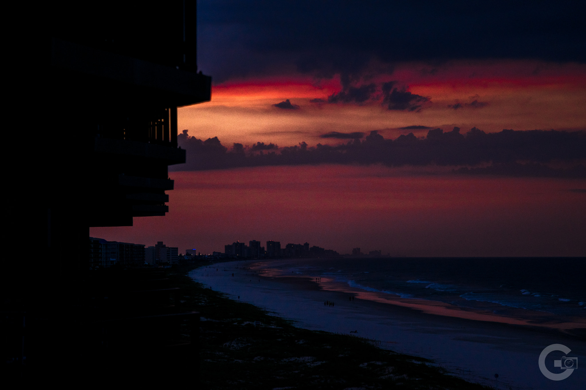 Nikon D5300 + Nikon AF-S Nikkor 24-85mm F3.5-4.5G ED VR sample photo. Daytona beach sunset photography