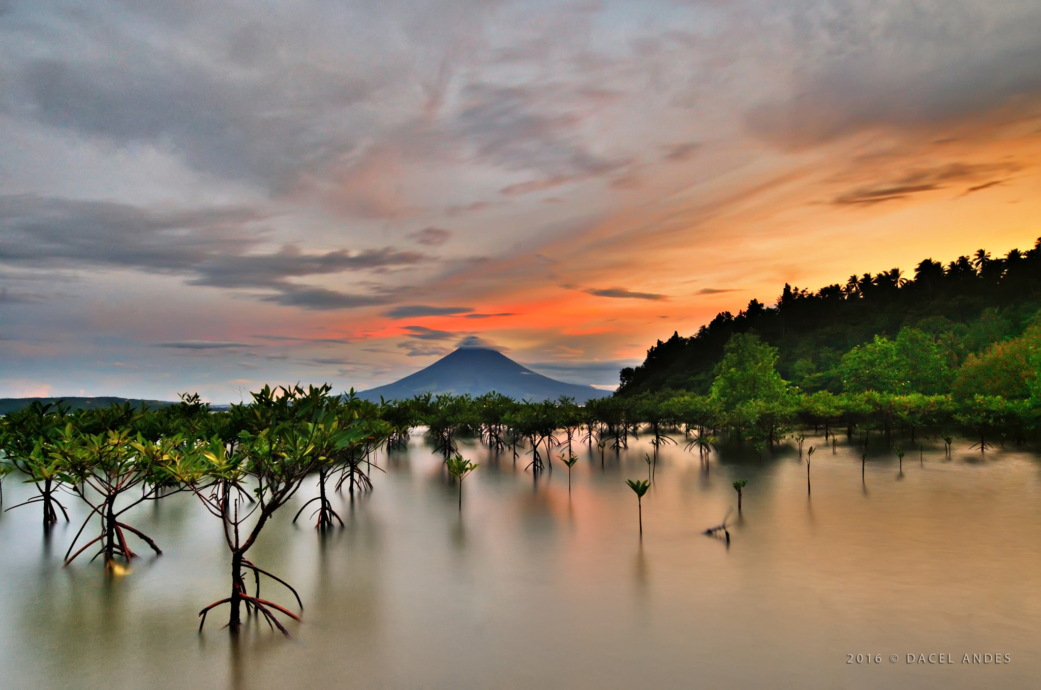 Nikon D300S + Sigma 10-20mm F3.5 EX DC HSM sample photo. G l o w photography