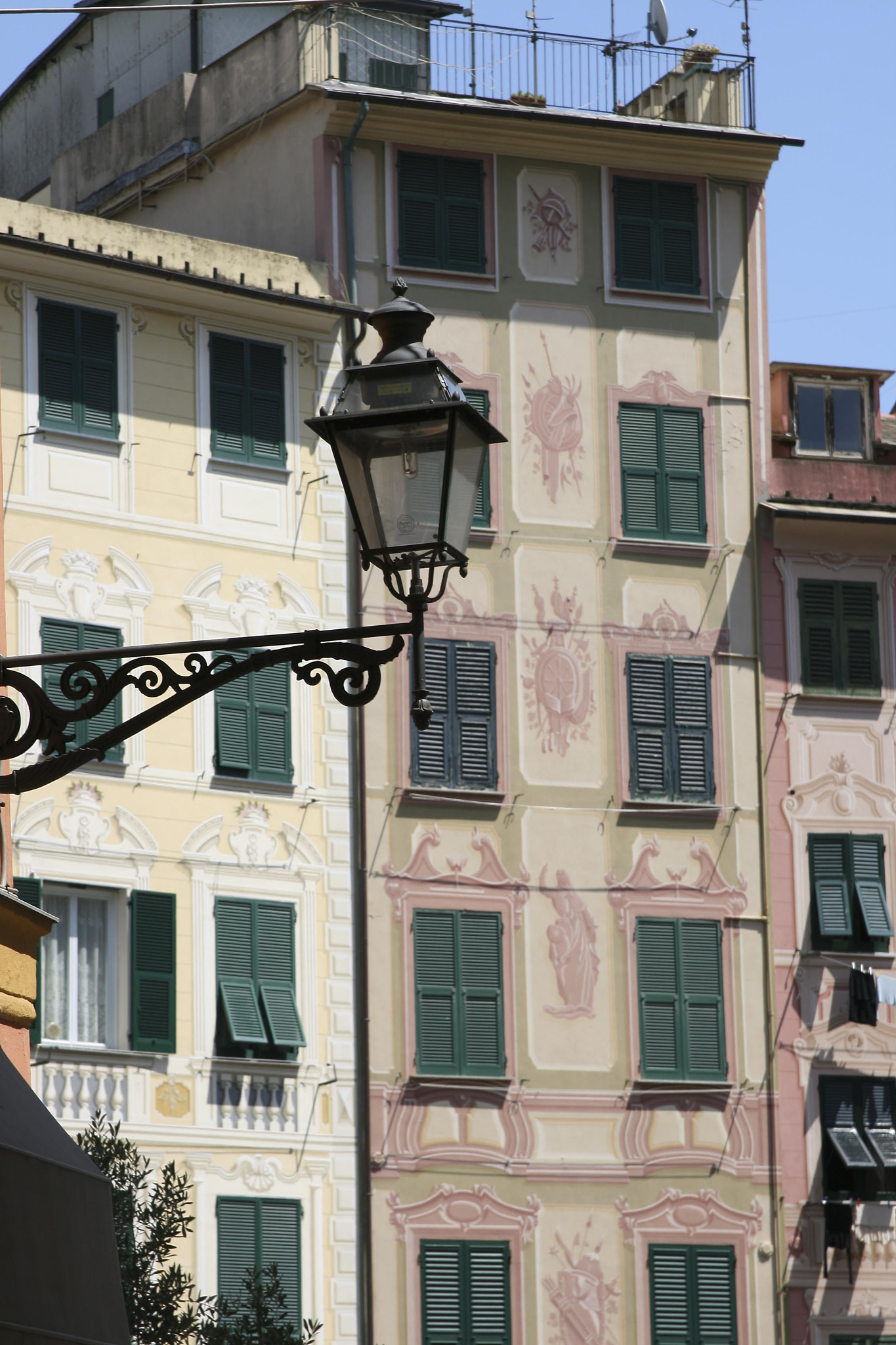 Canon EF 24-85mm F3.5-4.5 USM sample photo. Details of santa margherita ligure photography