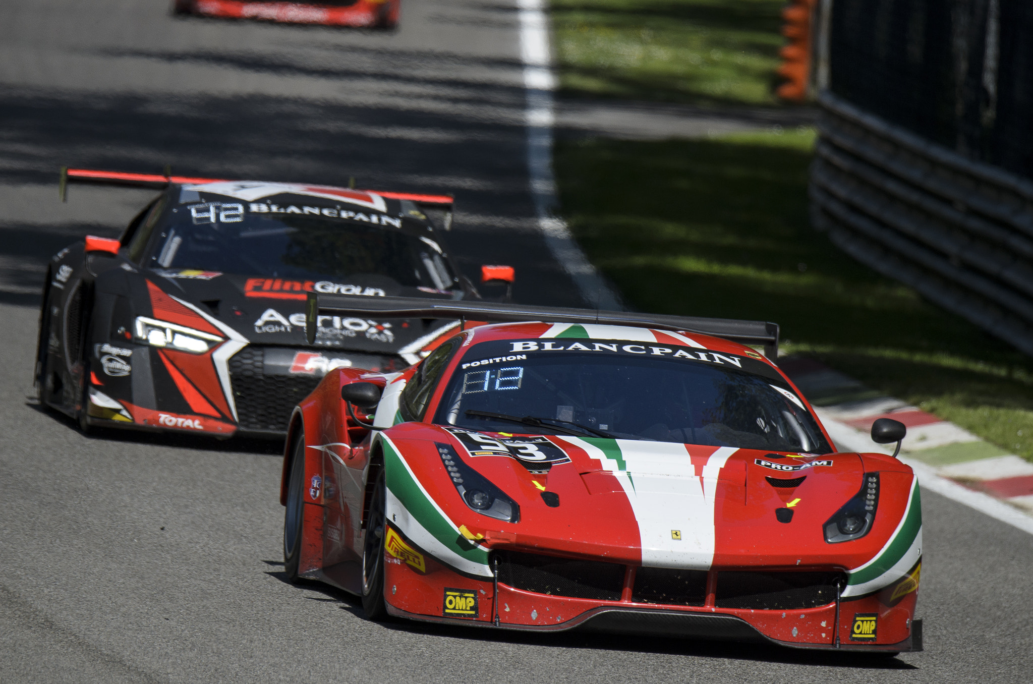 Sigma 150-600mm F5-6.3 DG OS HSM | S sample photo. Ferrari vs audi photography