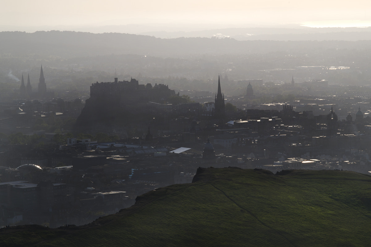 Pentax K-S1 + Sigma sample photo. Edinburgh dusk photography