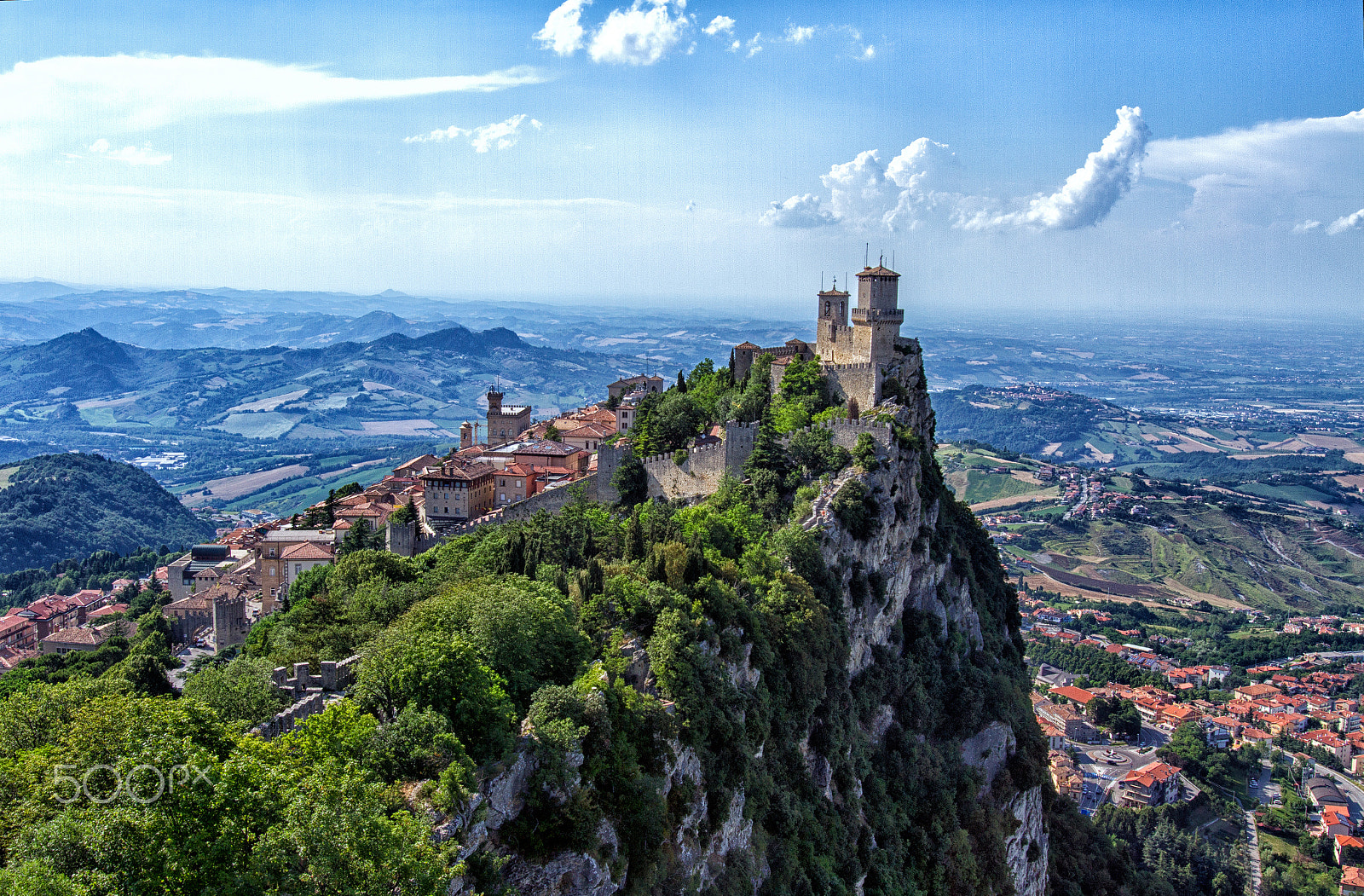 Canon EOS 7D + Canon EF 16-35mm F2.8L USM sample photo. San marino photography