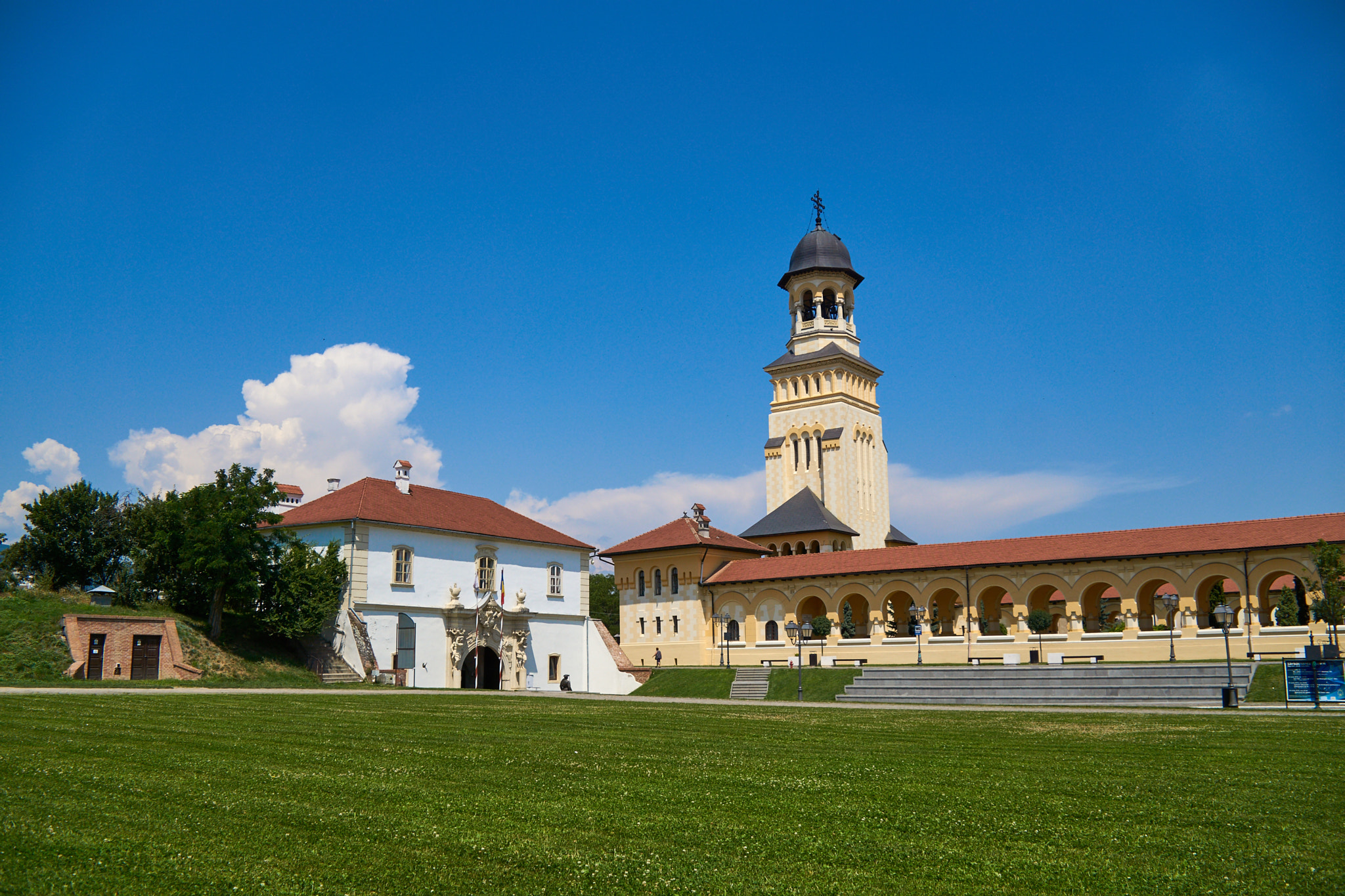 Sony ILCA-77M2 + DT 18-270mm F3.5-6.3 SSM sample photo. Citadel alba iulia, romania photography