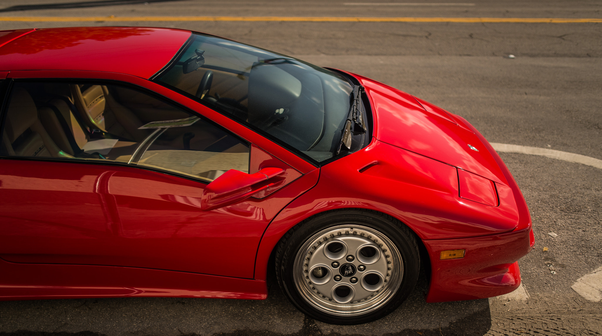 Nikon D4 + Sigma 35mm F1.4 DG HSM Art sample photo. Lamborghini diablo vt photography