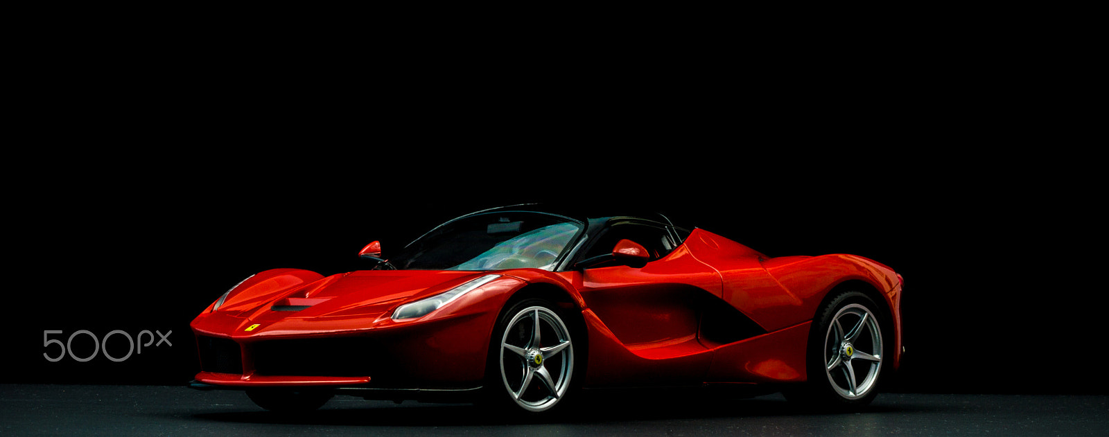 Sony DT 55-200mm F4-5.6 SAM sample photo. Ferrari laferrari - model photography