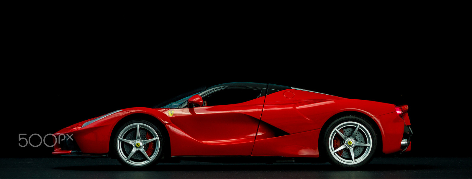 Sony DT 55-200mm F4-5.6 SAM sample photo. Ferrari laferrari - model photography