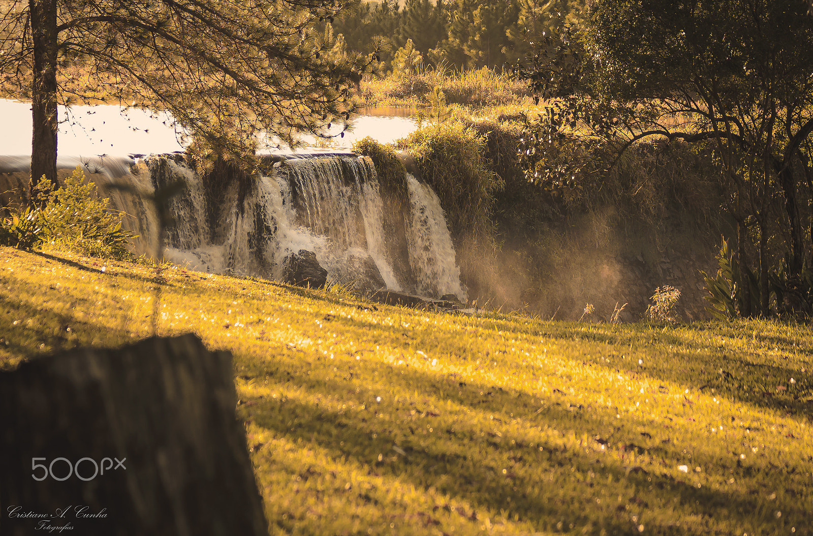 Canon EOS 7D + Canon EF 75-300mm F4.0-5.6 IS USM sample photo. Waterfall cachoeira photography