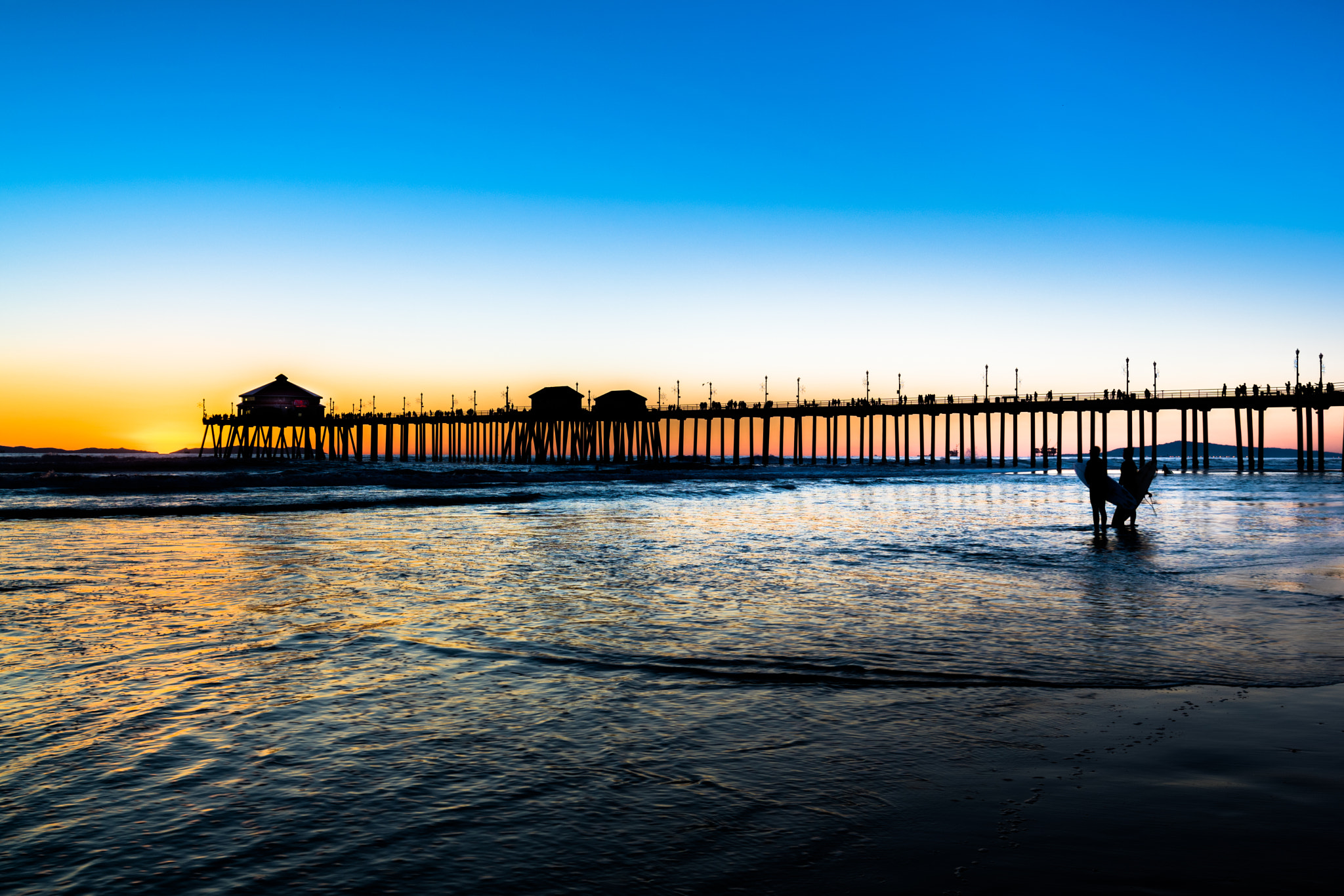 Nikon D5500 + Nikon AF-S Nikkor 20mm F1.8G ED sample photo. Huntington beach photography