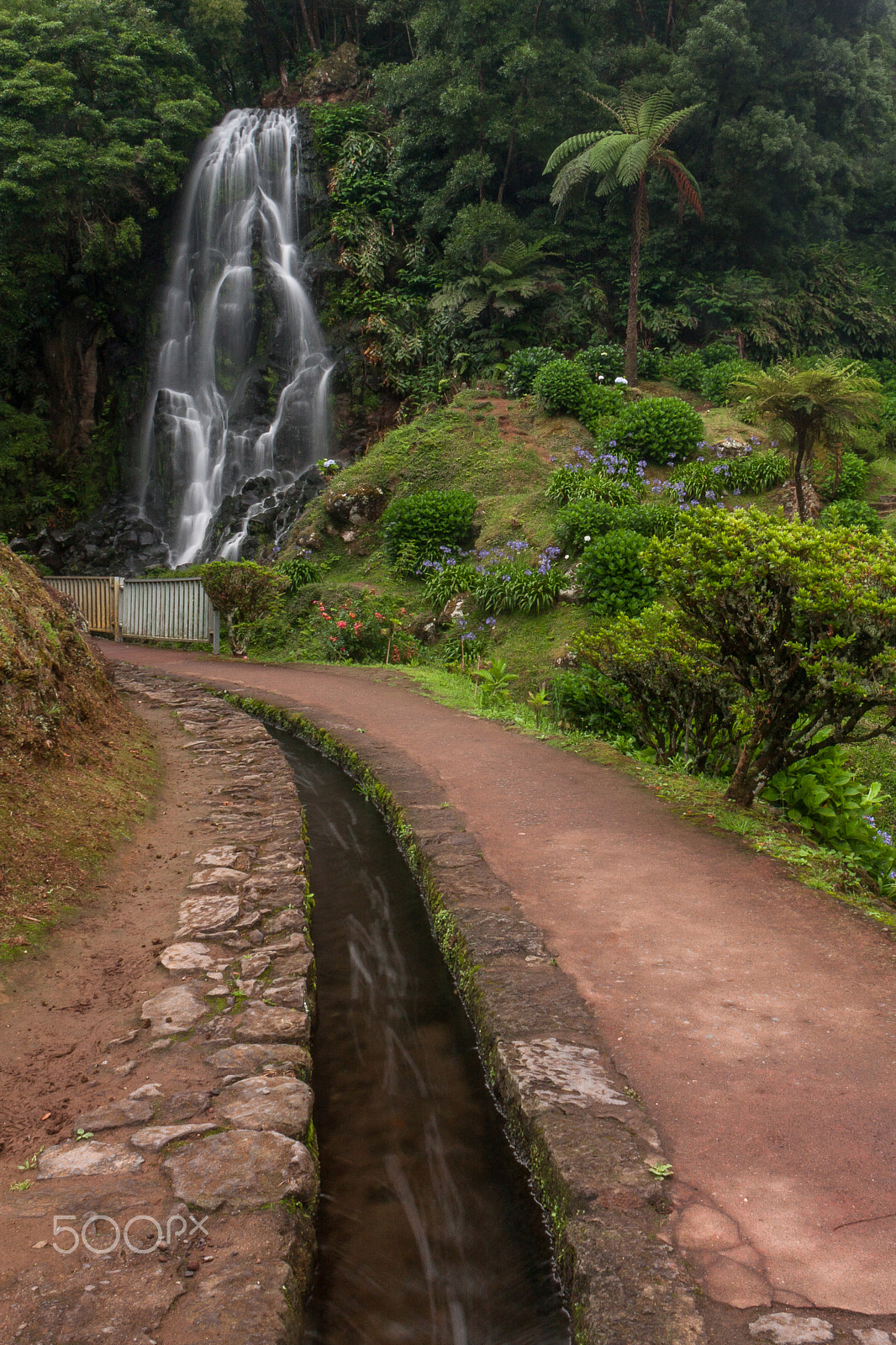 Sigma 18-50mm F2.8-4.5 DC OS HSM sample photo. A beautiful waterfall photography