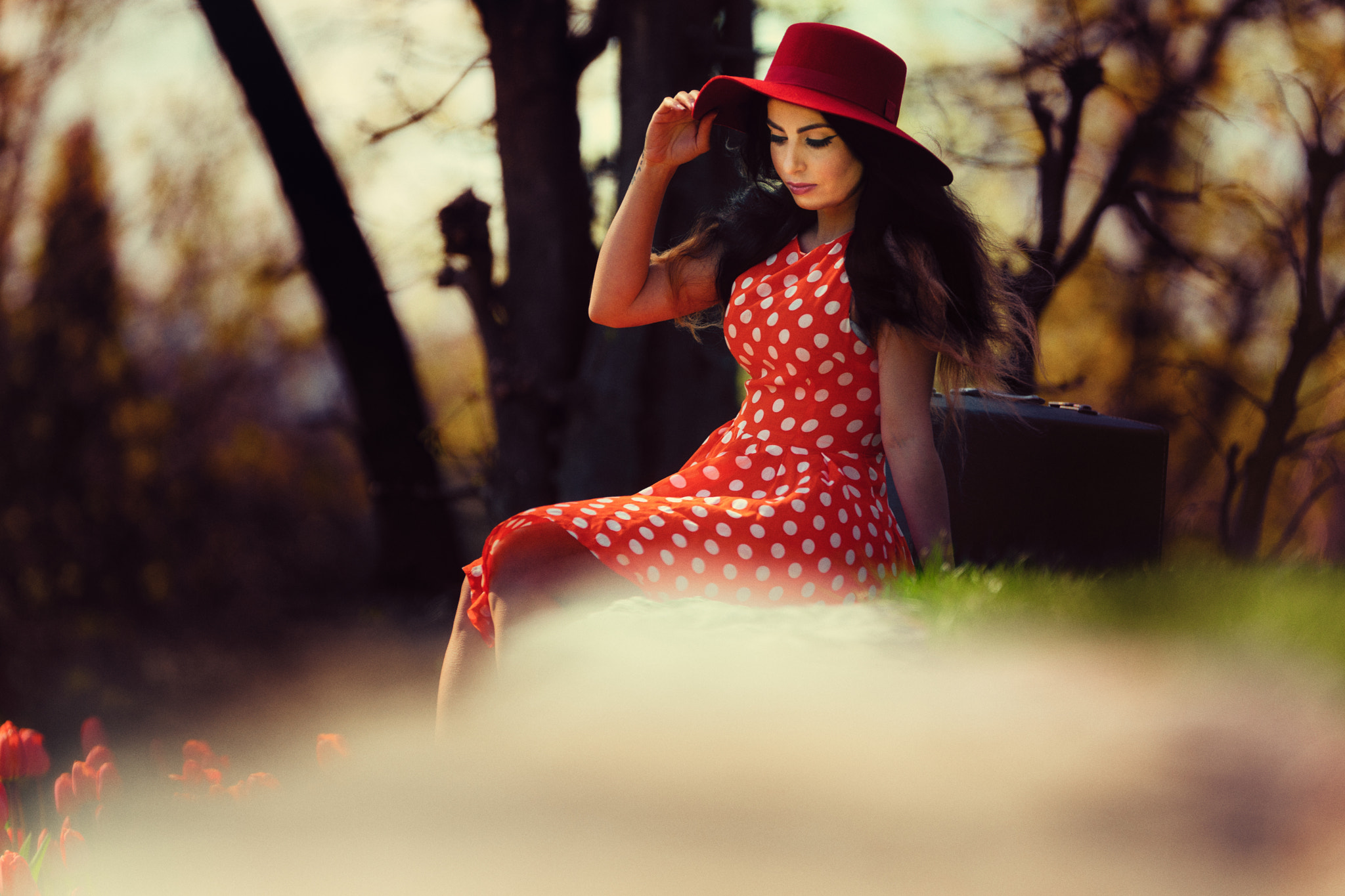 120-300mm F2.8 DG OS HSM | Sports 013 sample photo. Red hat photography