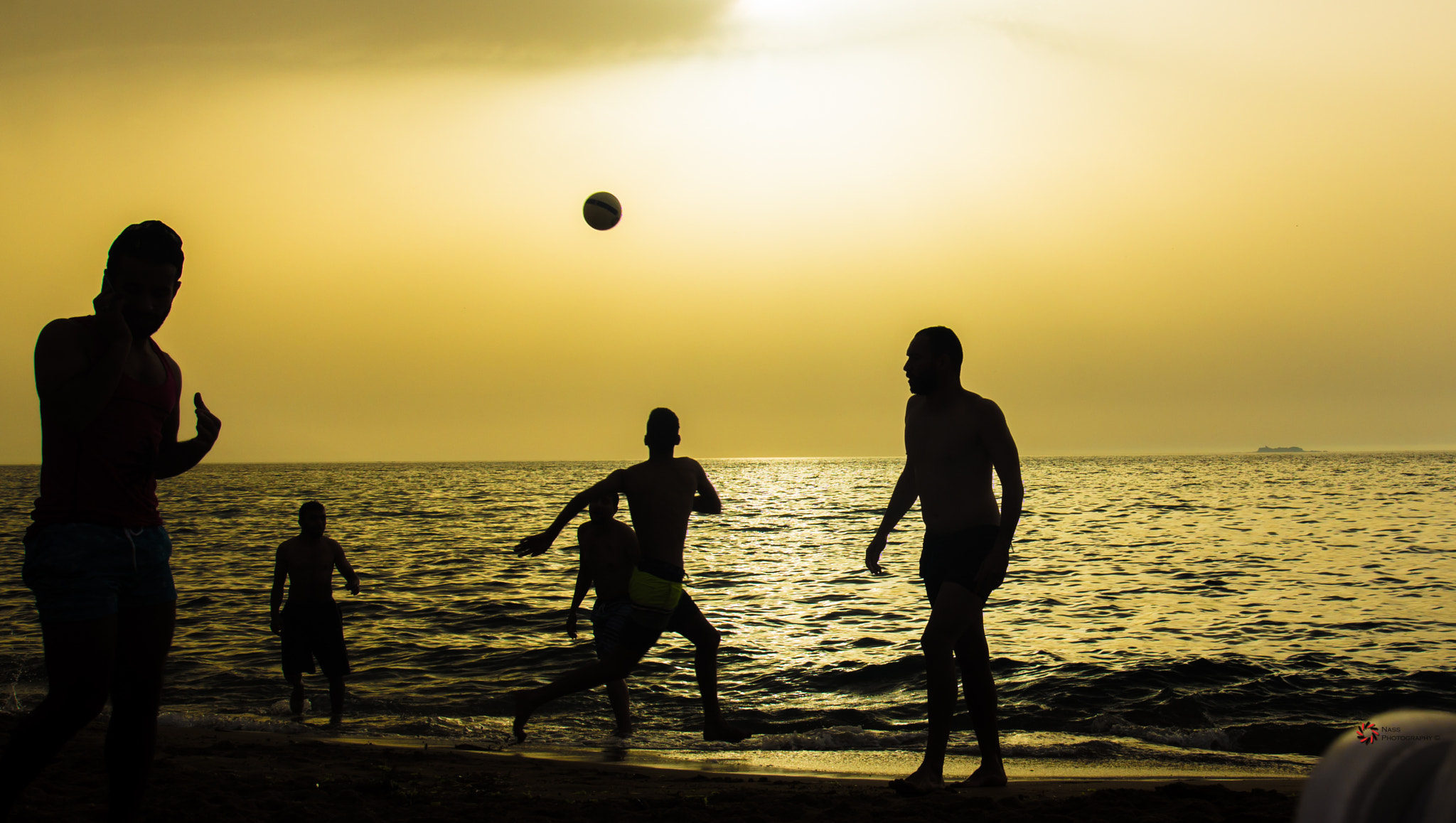 Sony DT 16-105mm F3.5-5.6 sample photo. Beach photography