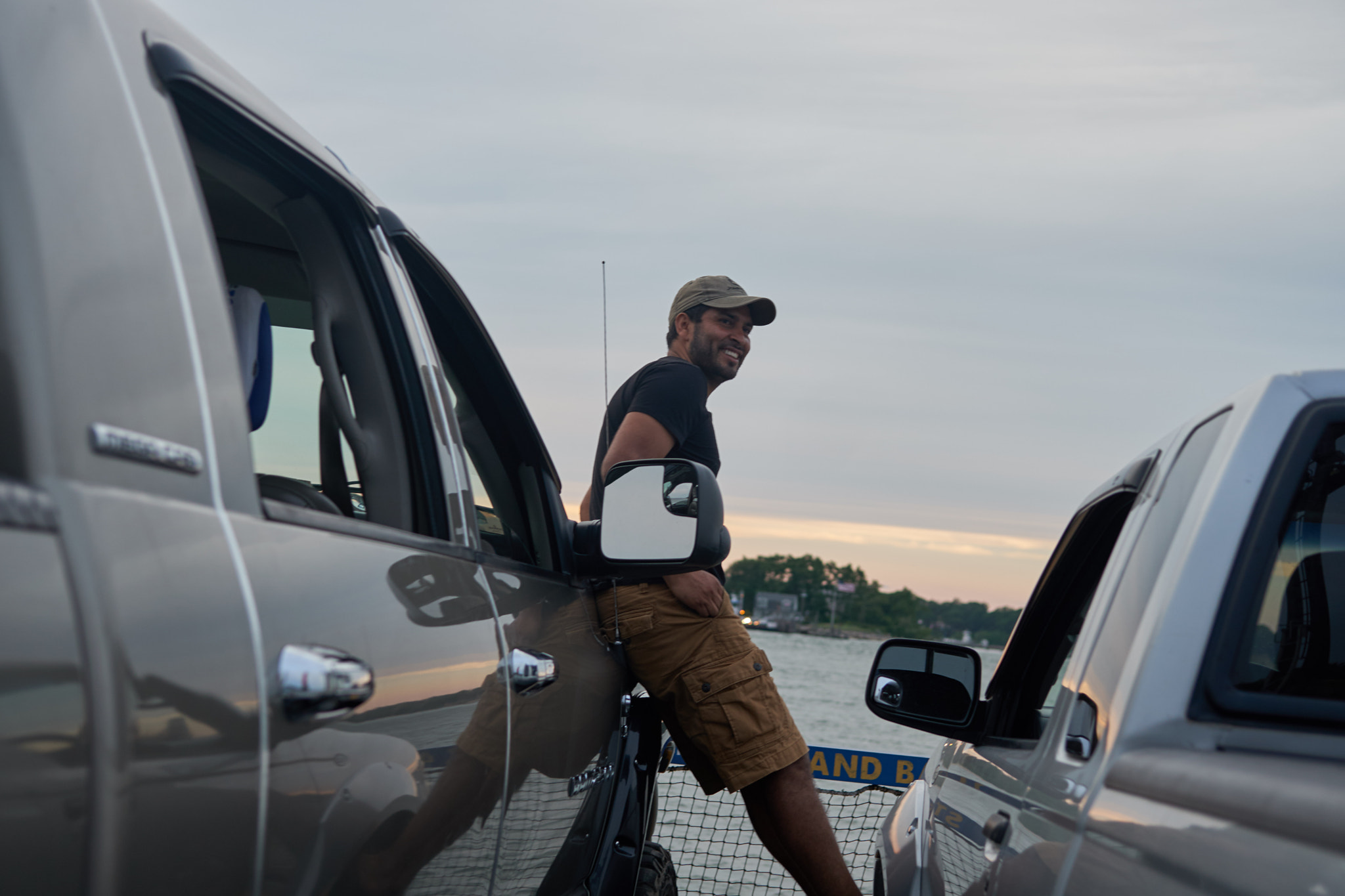 Sony a6300 + E 32mm F1.8 sample photo. On the ferry photography