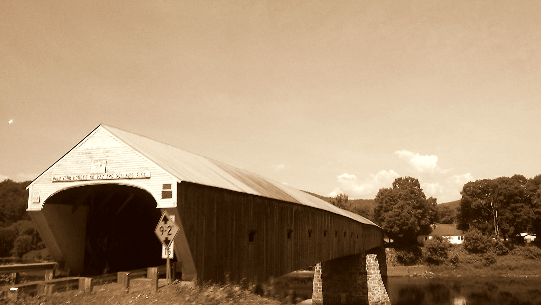 Fujifilm FinePix S4080 sample photo. Covered bridge, vt usa photography