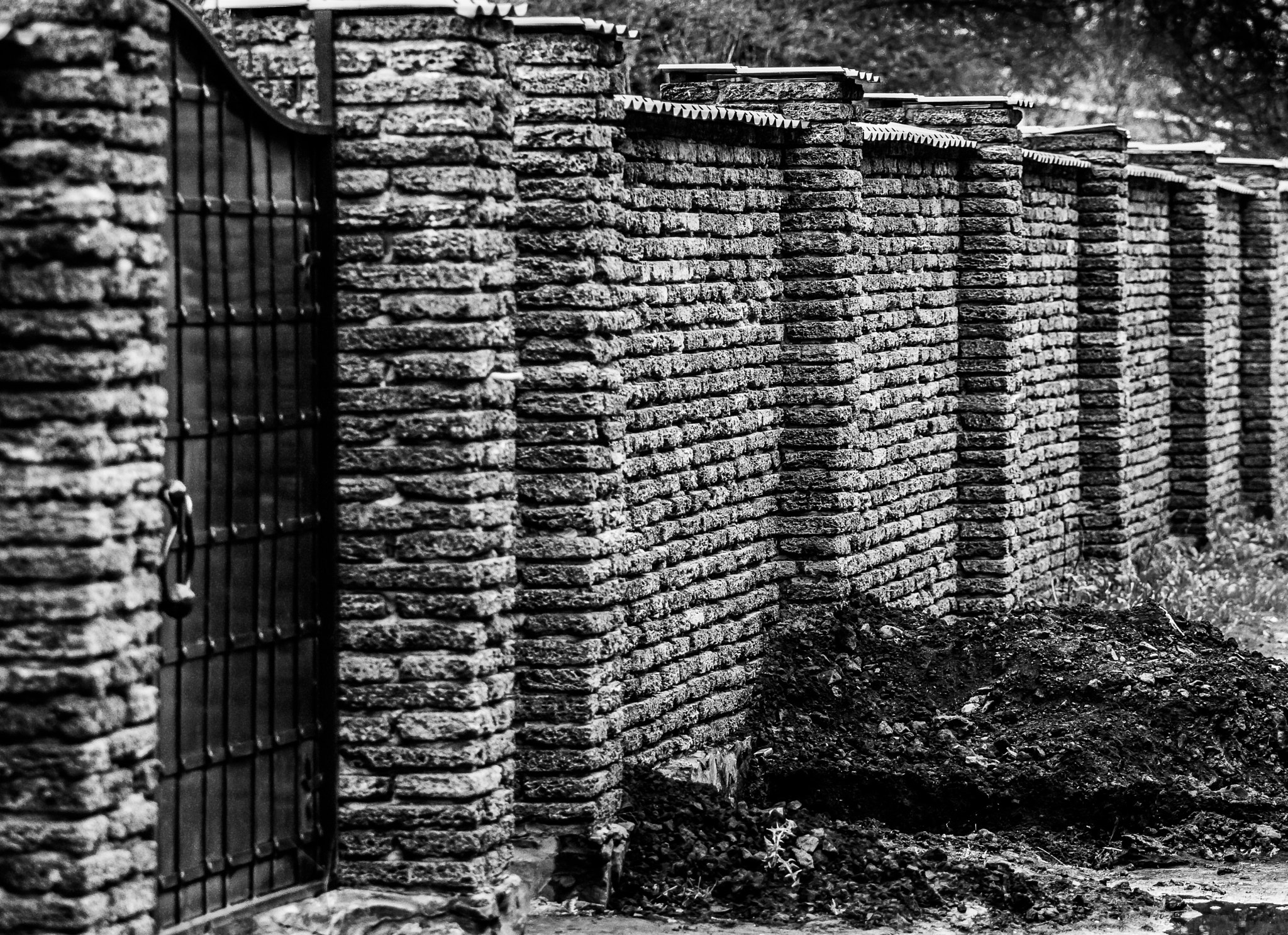 Canon EOS 450D (EOS Rebel XSi / EOS Kiss X2) sample photo. Strong fortress photography