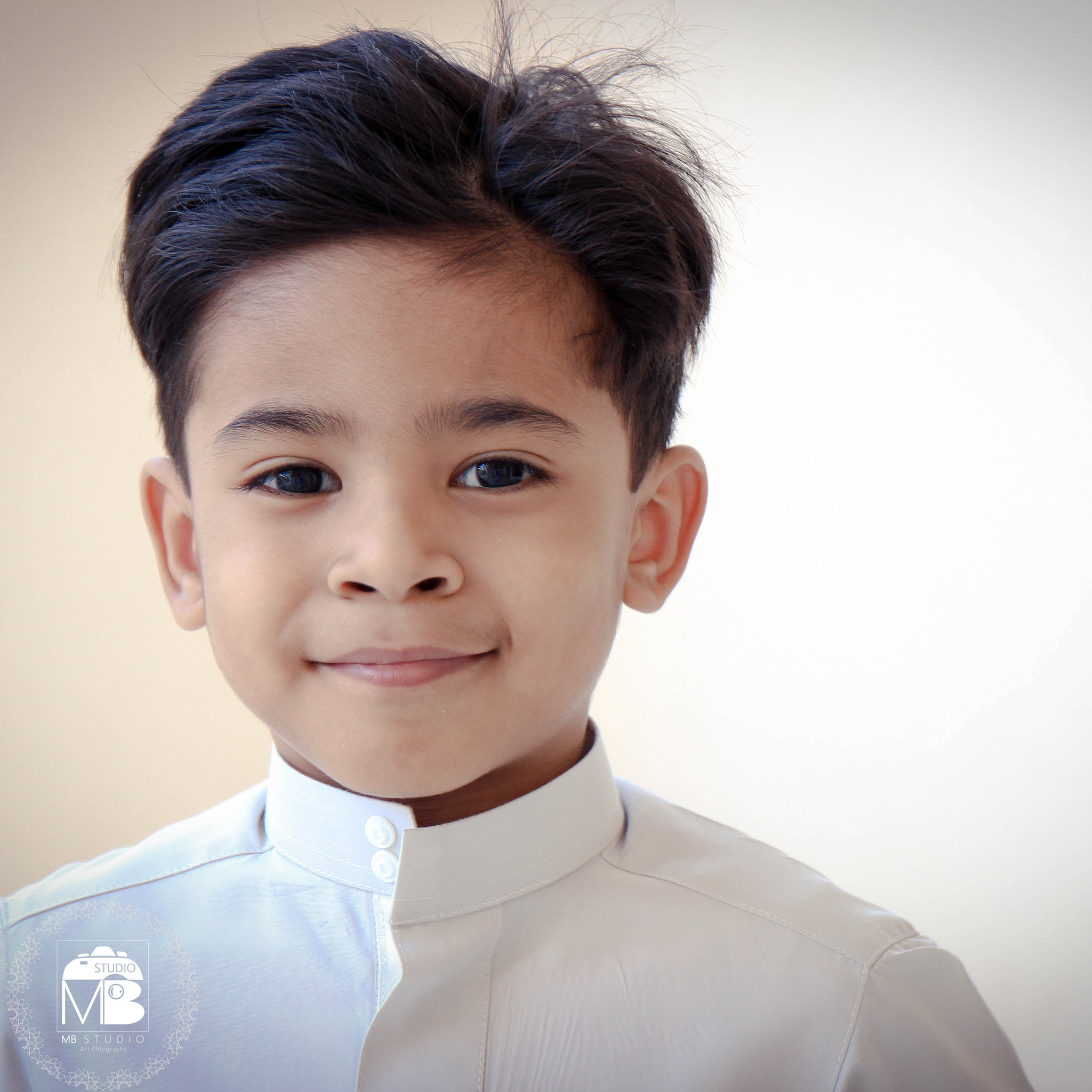 Canon EF 24-70mm F4L IS USM sample photo. Saudi kid photography
