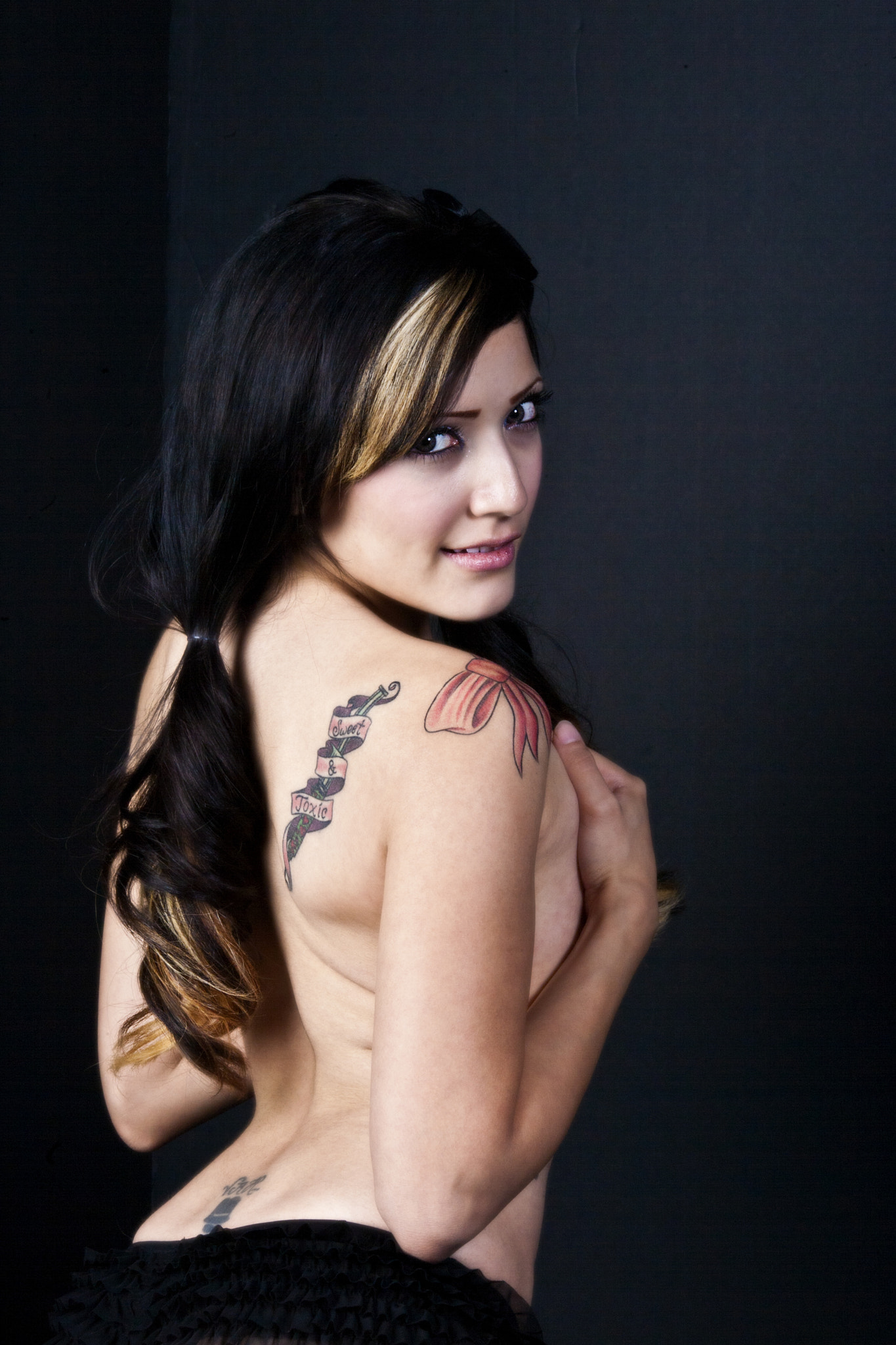 Canon EOS-1D Mark II sample photo. Sweet and toxic photography