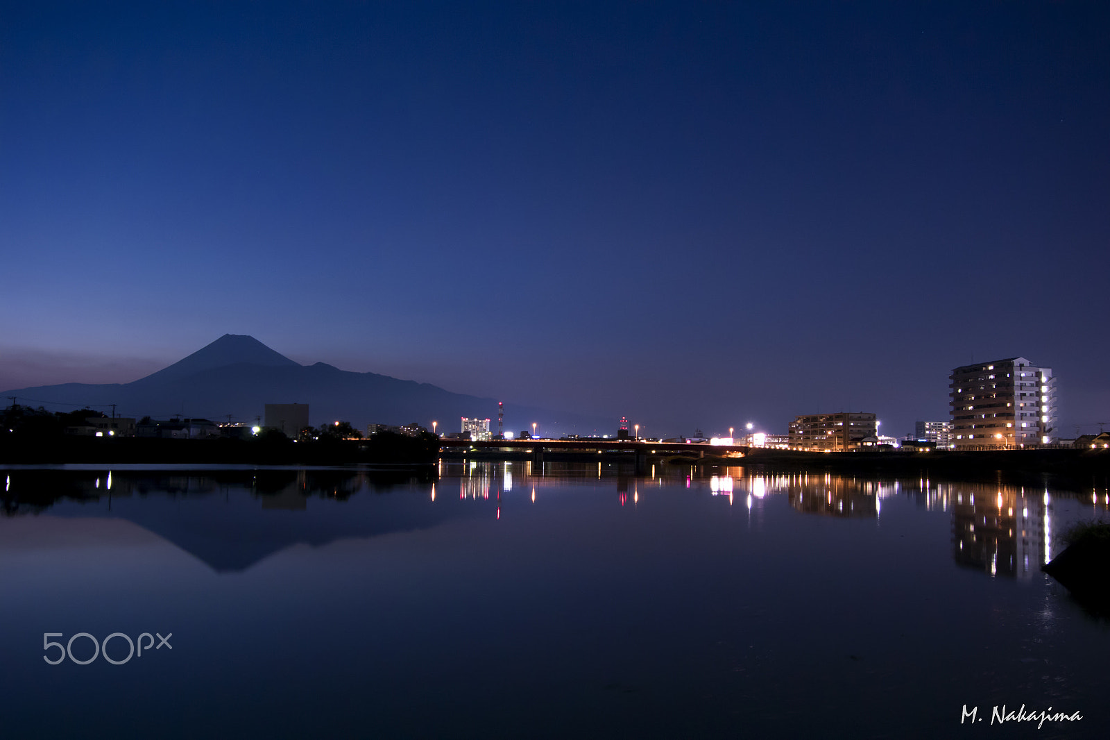 1 NIKKOR VR 10-100mm f/4-5.6 sample photo. Mt. fuji reflection in kanogawa river photography