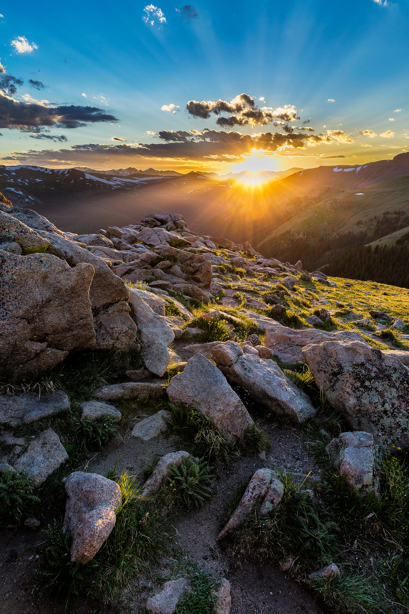 Sony a7 II + ZEISS Batis 25mm F2 sample photo. Forrest canyon overlook sunset photography