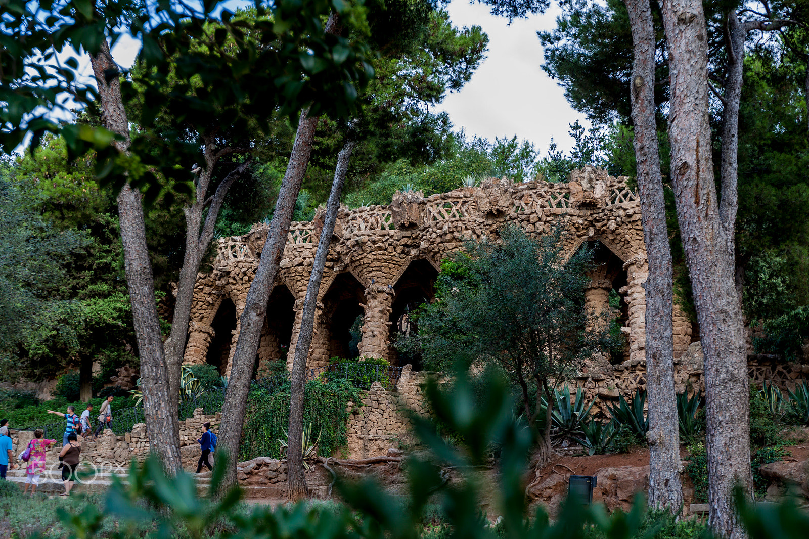 Canon EF 16-35mm F2.8L II USM sample photo. Barcelona gaudi photography