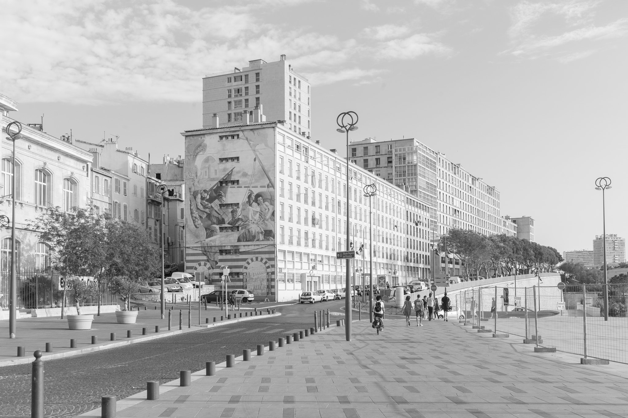 Leica Summicron-M 35mm F2 ASPH sample photo. Marseille in high key photography