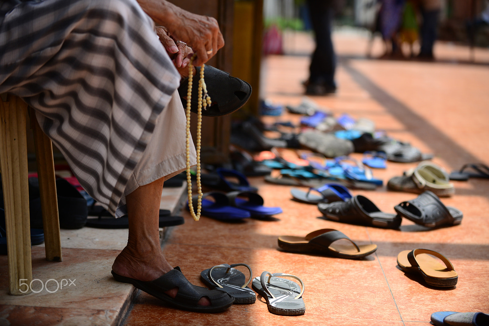 Nikon D600 + AF Nikkor 20mm f/2.8 sample photo. Slippers photography