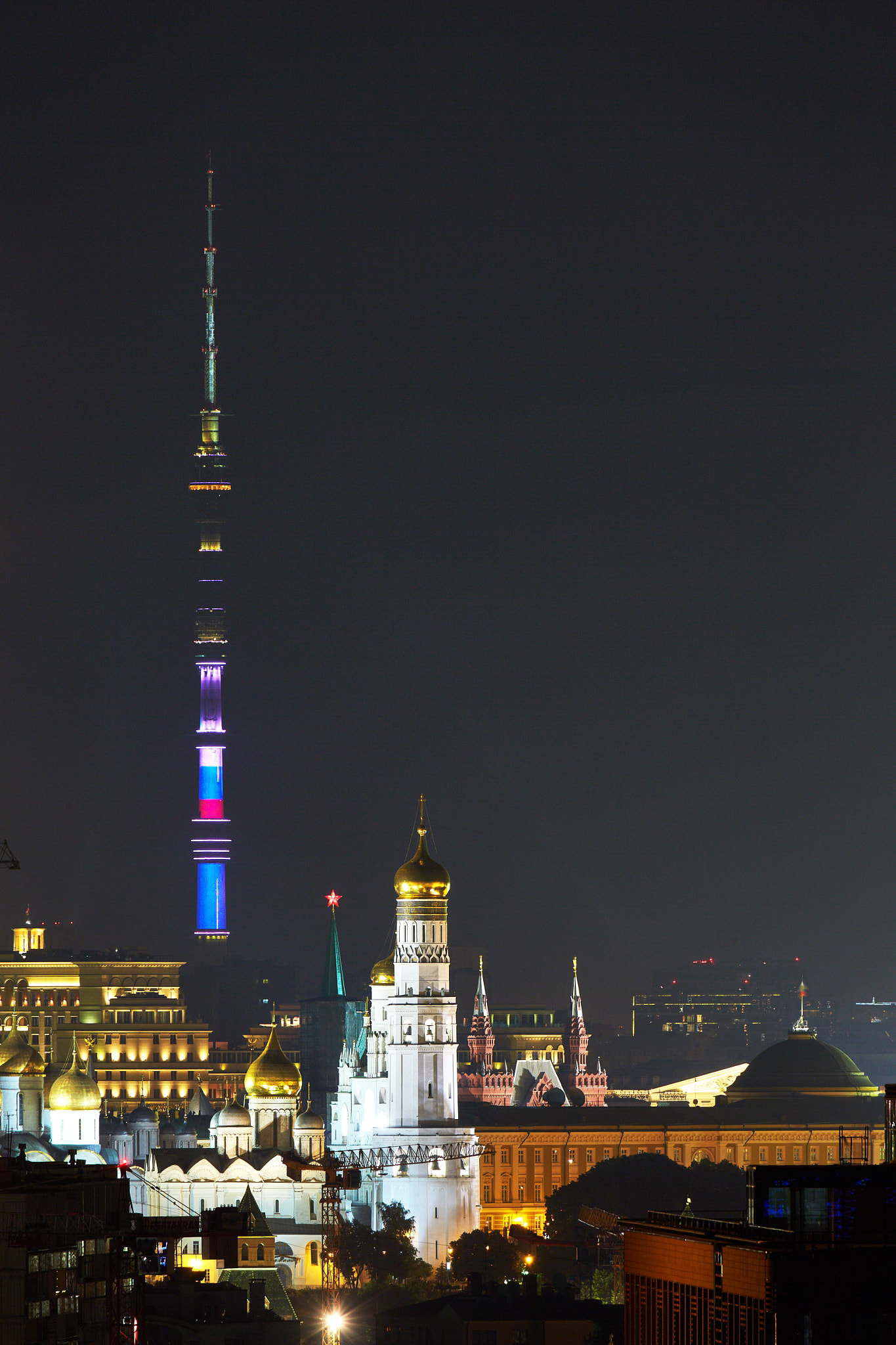 Tamron SP 150-600mm F5-6.3 Di VC USD sample photo. Moscow, night photography