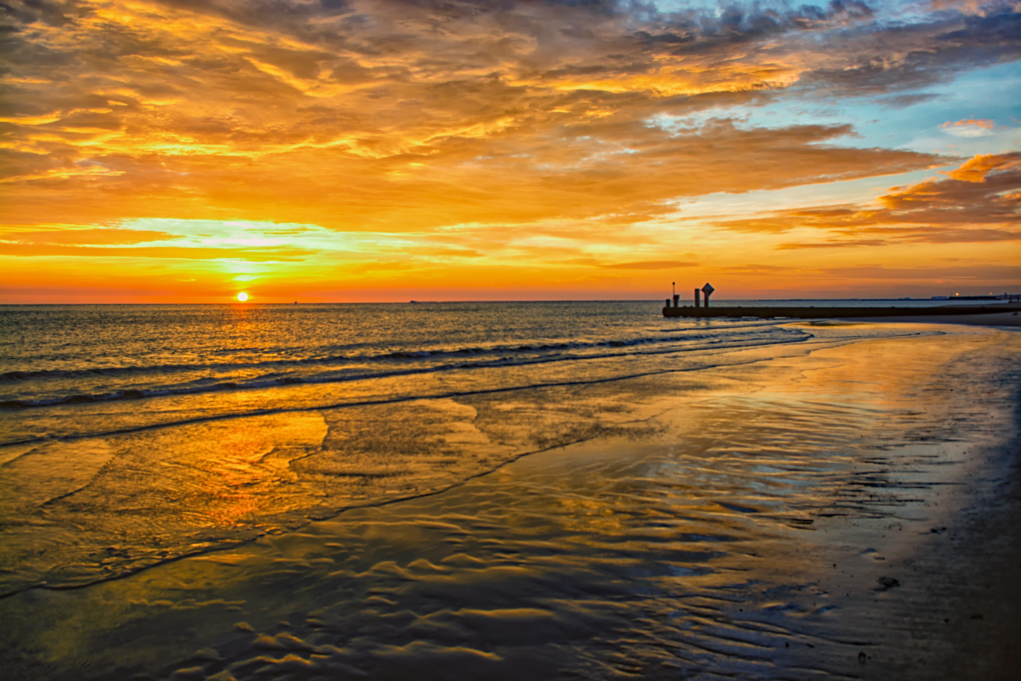 Sigma 18-50mm F2.8-4.5 DC OS HSM sample photo. Golden dawn photography