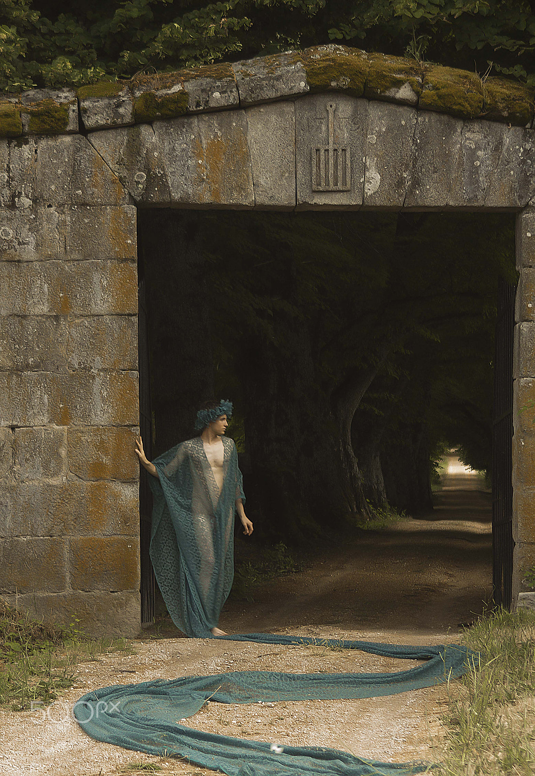 Canon EF 35-135mm f/4-5.6 USM sample photo. At the doors of somber photography