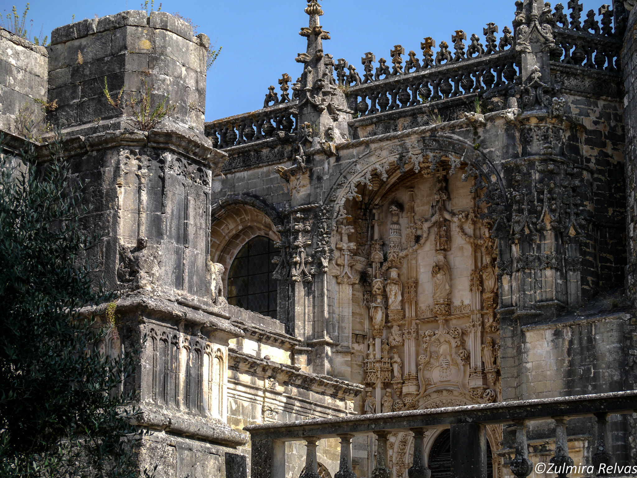 Panasonic Lumix DMC-GX1 + Panasonic Lumix G Vario 45-200mm F4-5.6 OIS sample photo. Convento cristo-tomar/portugal photography