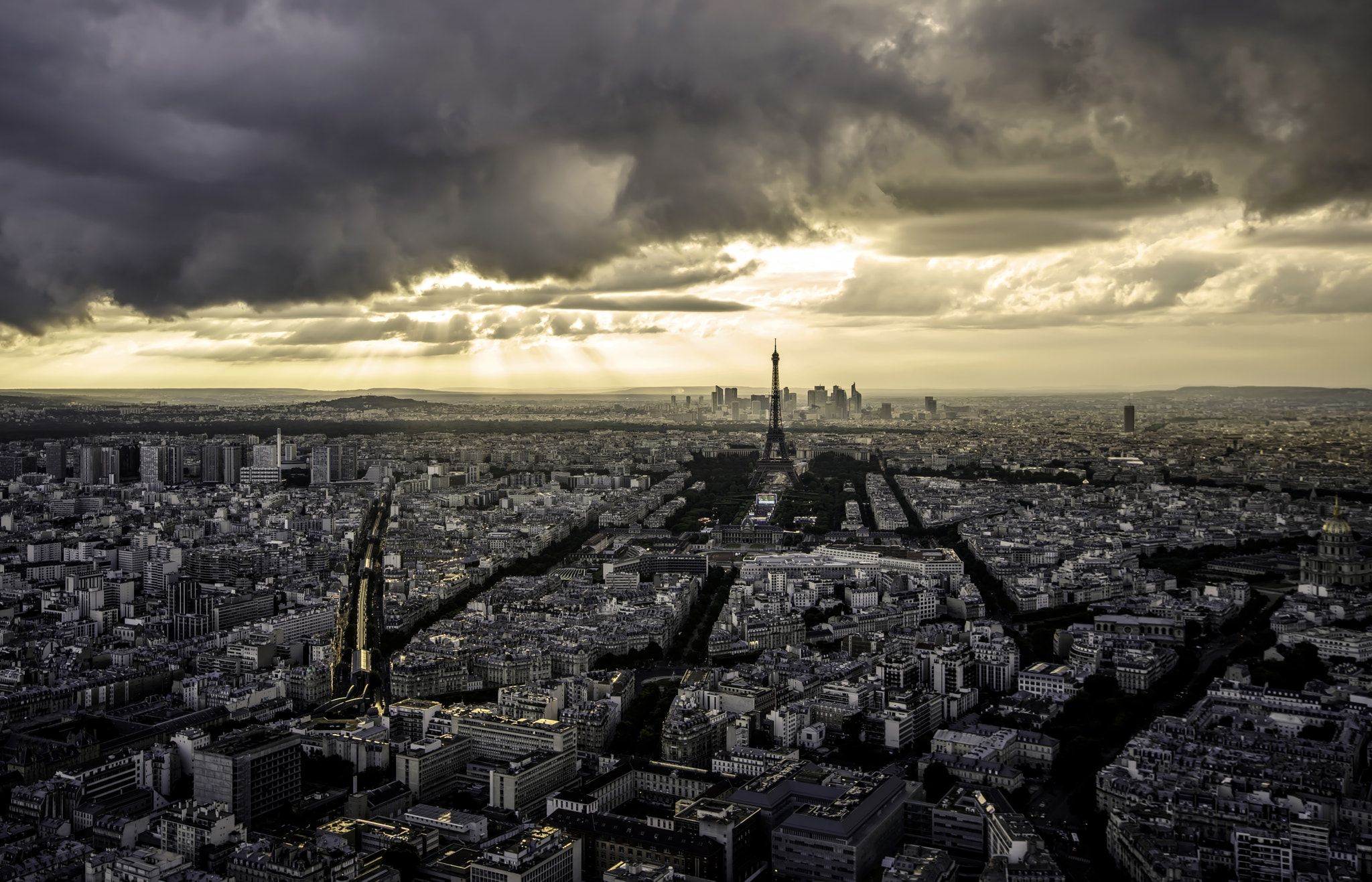 Sony a7R + Canon EF 16-35mm F2.8L II USM sample photo. Paris skyline photography