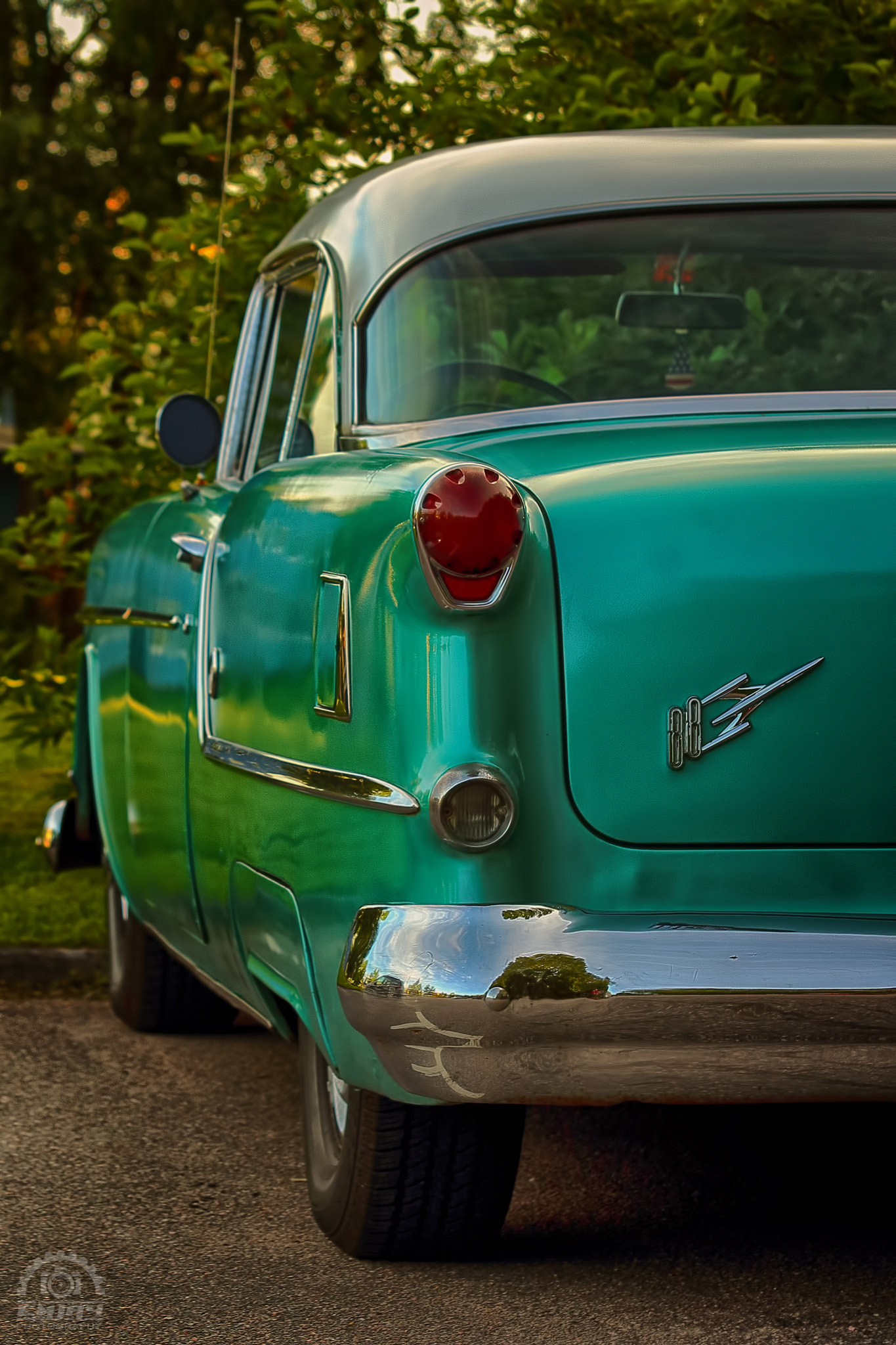 Sigma 50-200mm F4-5.6 DC OS HSM sample photo. Oldsmobile 88 photography
