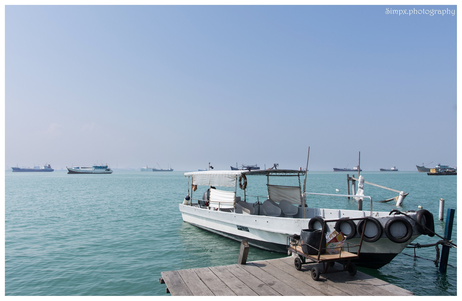 Nikon D5200 + Sigma 18-35mm F1.8 DC HSM Art sample photo. Chew jetty penang photography