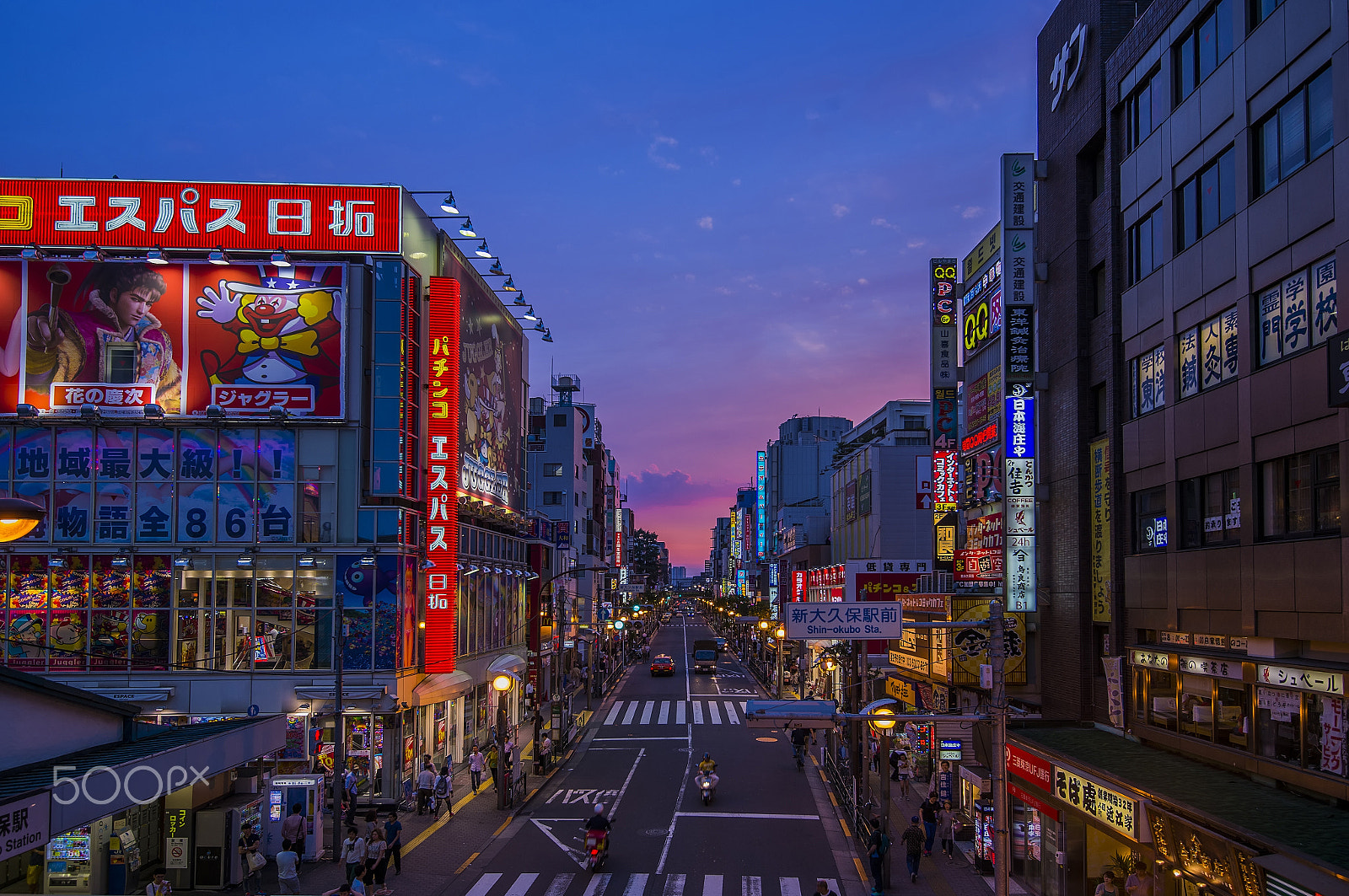 Nikon D4 sample photo. Shin-okubo photography