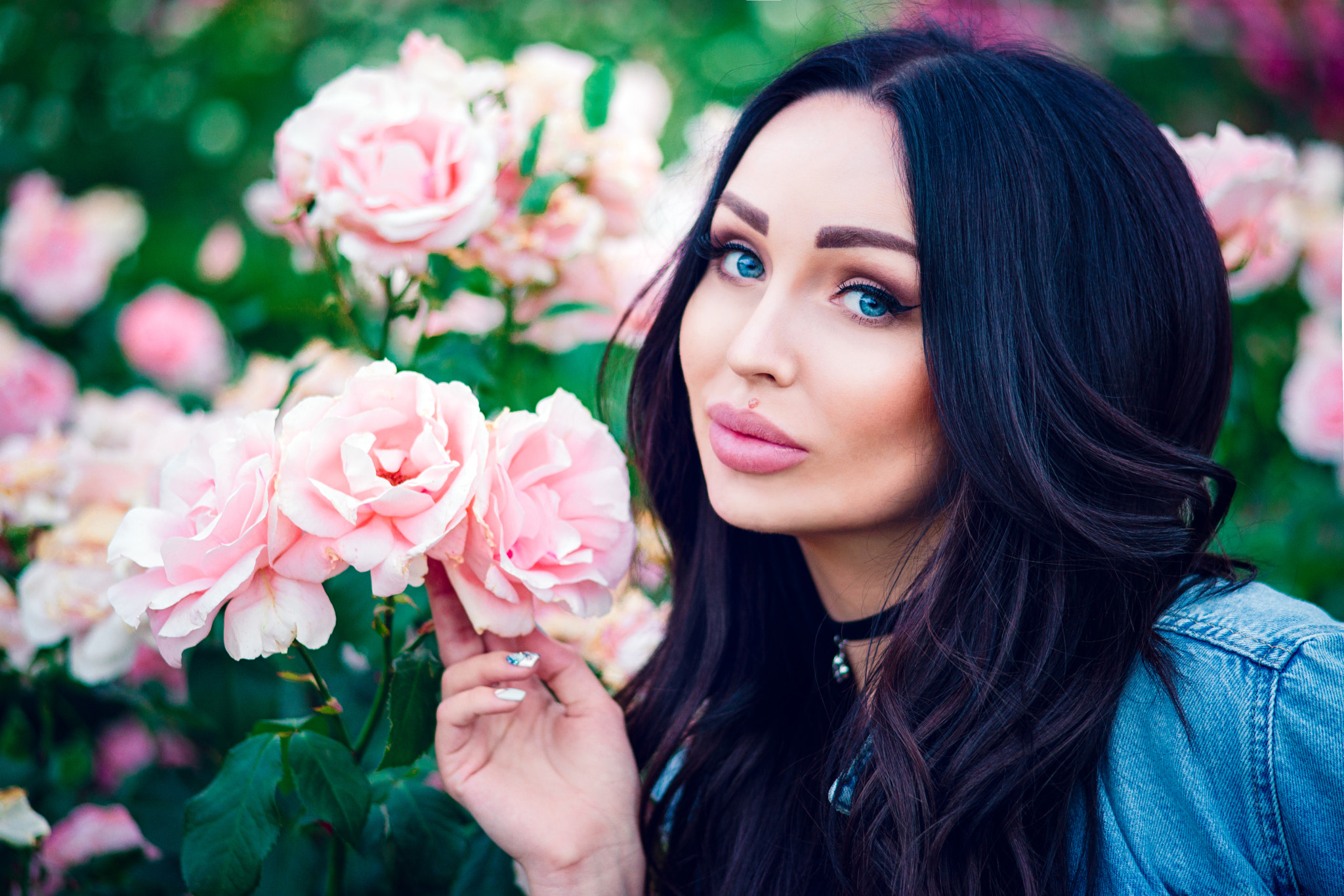 Sony a99 II + Sony 85mm F2.8 SAM sample photo. Pink roses photography