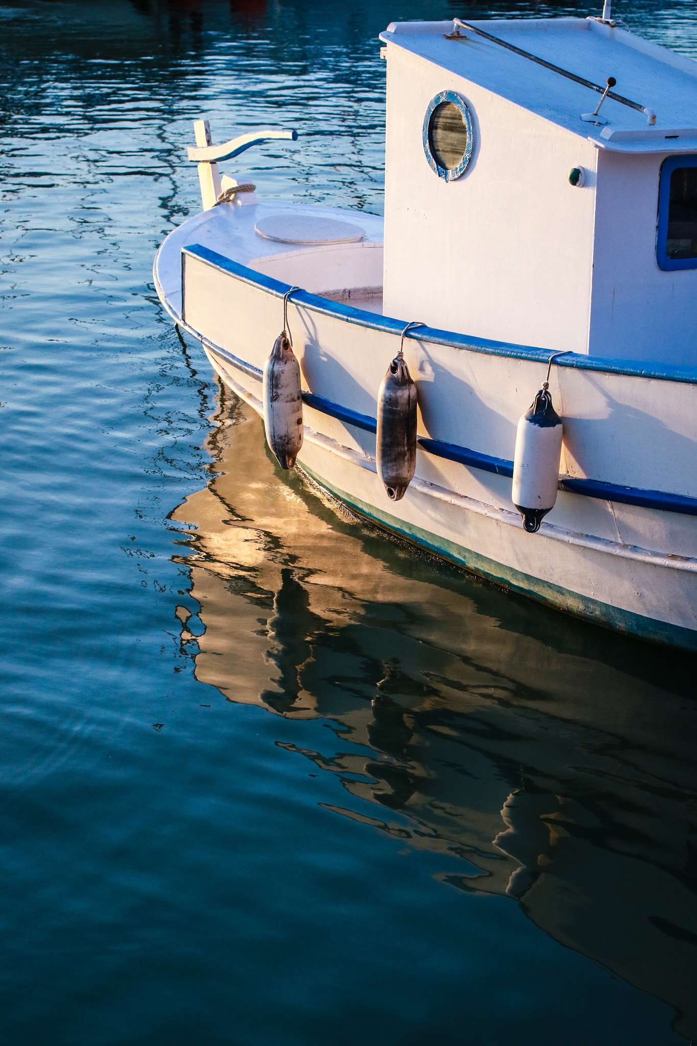 Canon EF 40mm F2.8 STM sample photo. Fishing boat, greece photography