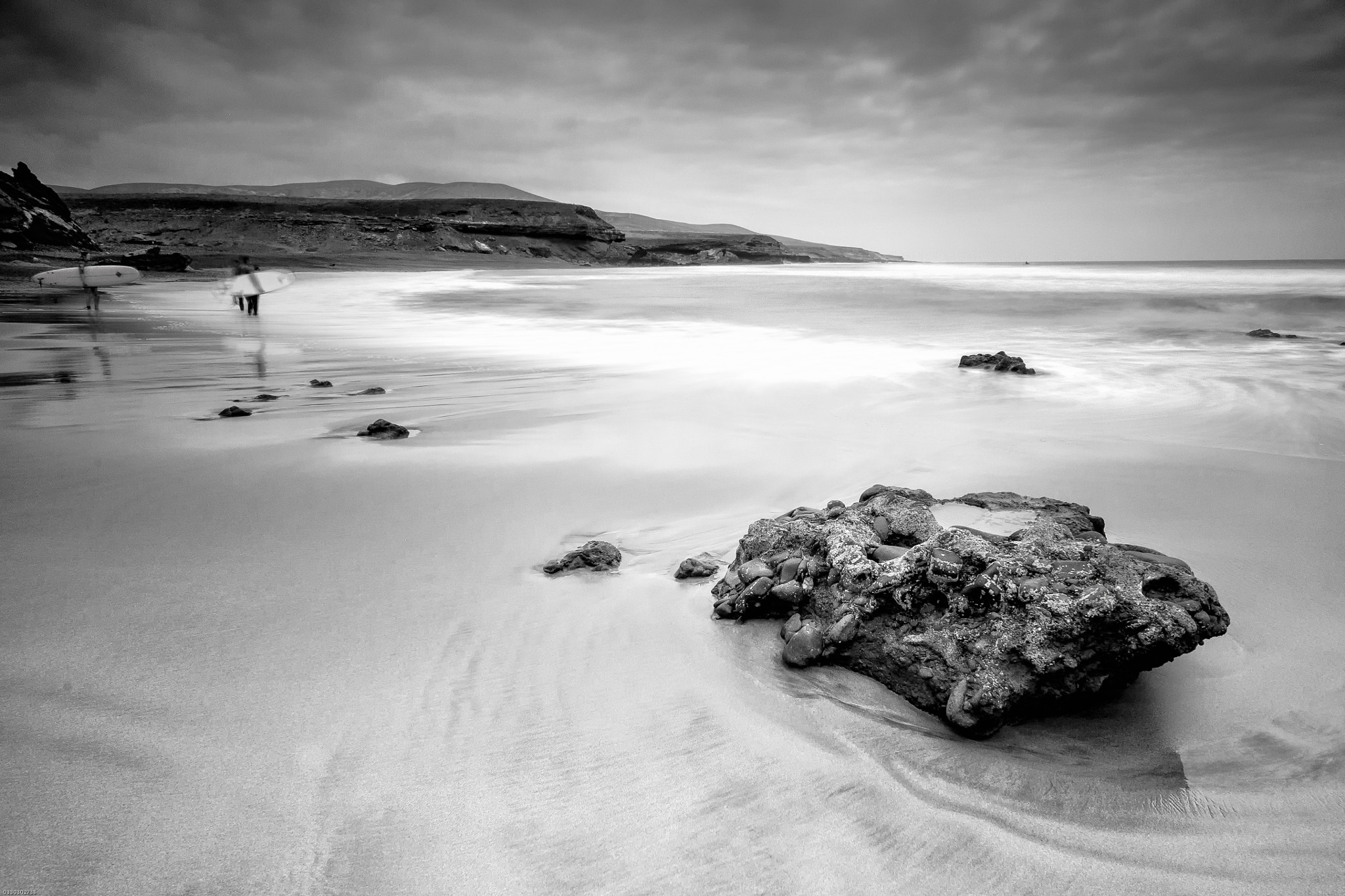 Canon EF 14mm F2.8L II USM sample photo. Let`s go, surfers!!! photography