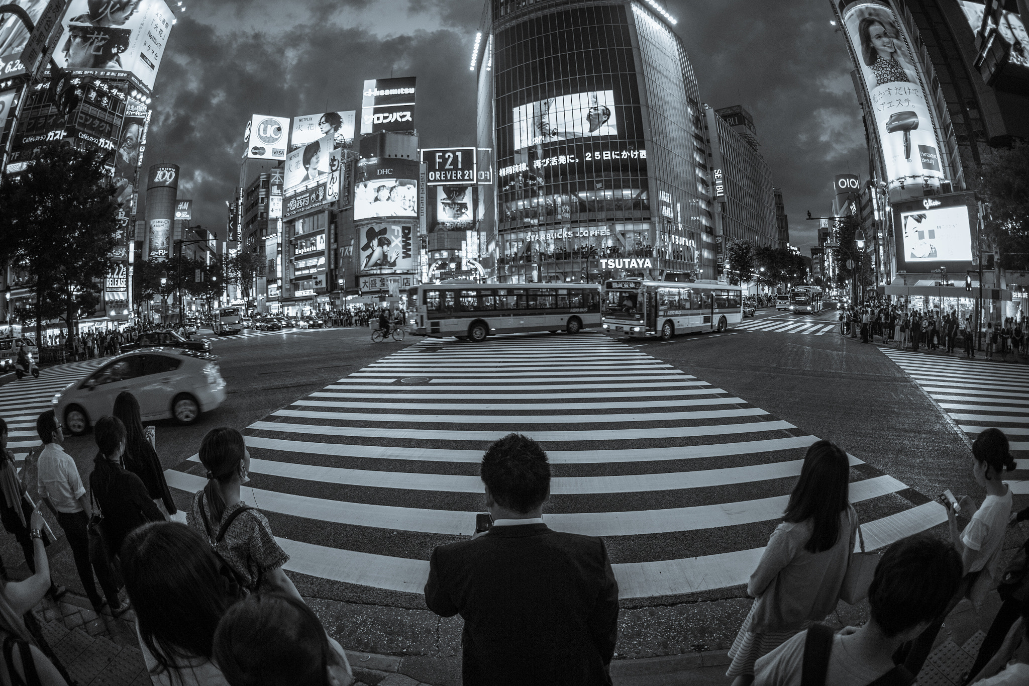 Canon EOS 6D + Sigma 15mm f/2.8 EX Fisheye sample photo. Shibuya crossing at night photography