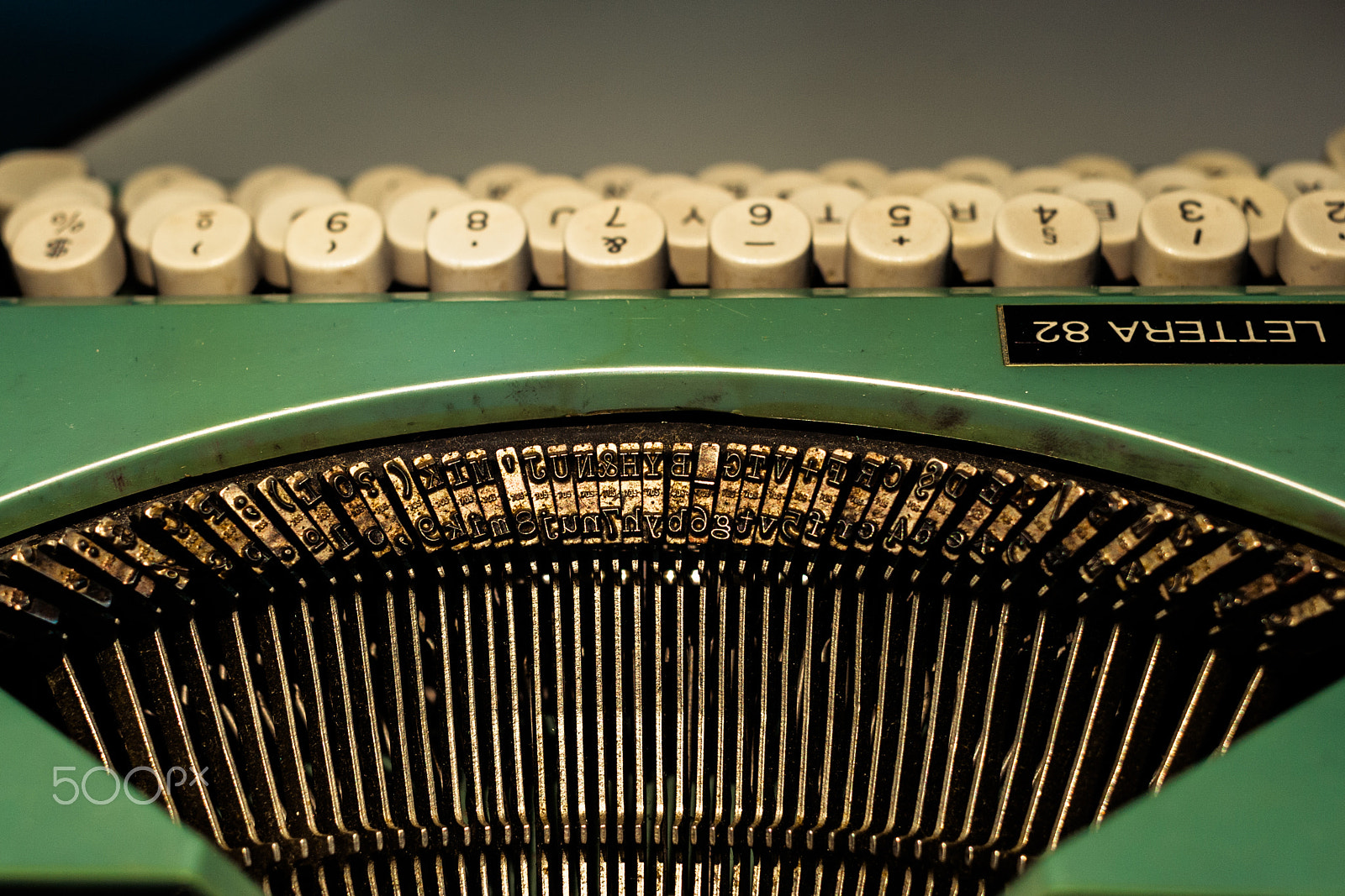 Canon EF 28mm F1.8 USM sample photo. Olivetti lettera 82 photography