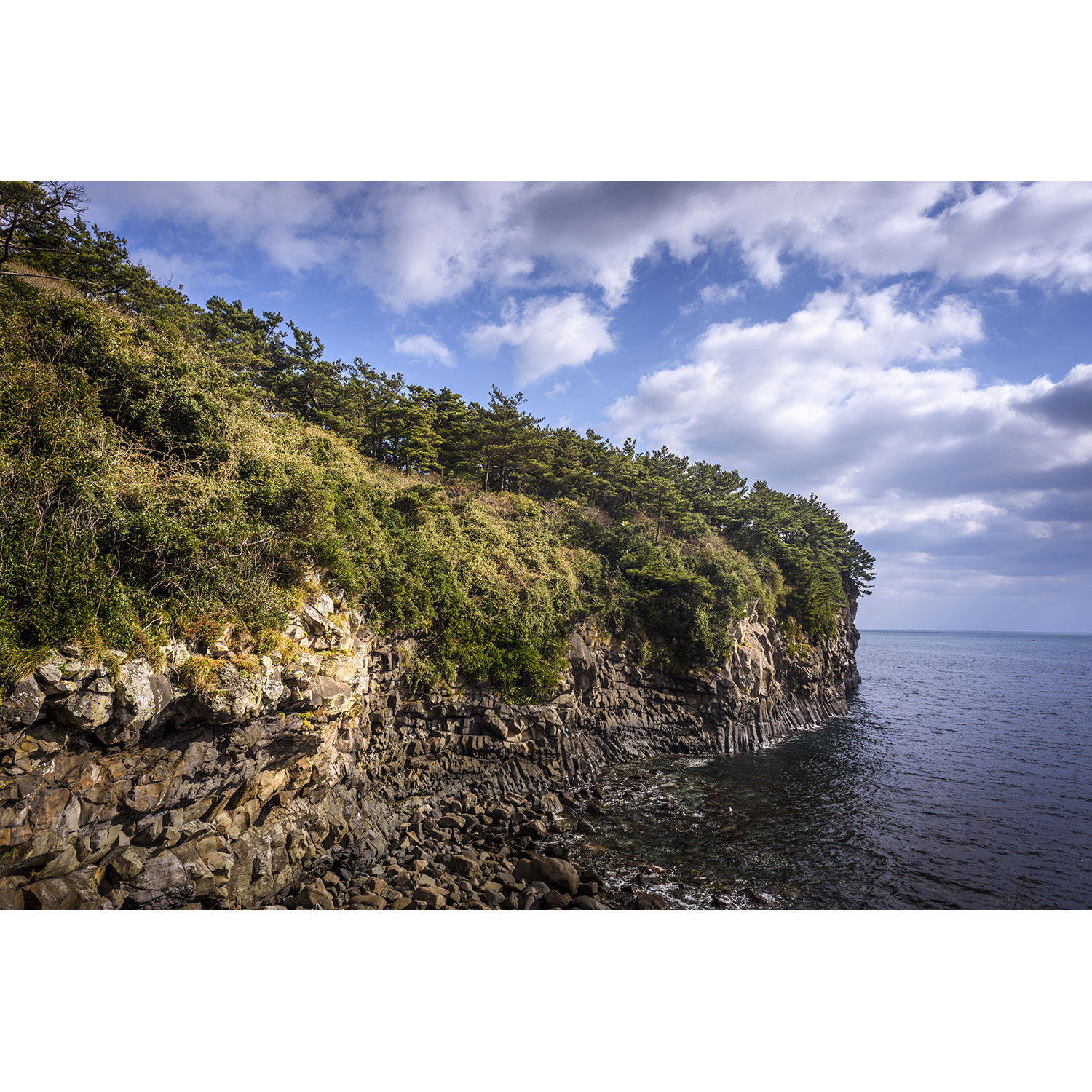 Nikon D810 + Nikon AF Nikkor 24mm F2.8D sample photo. Jeju island, korea photography