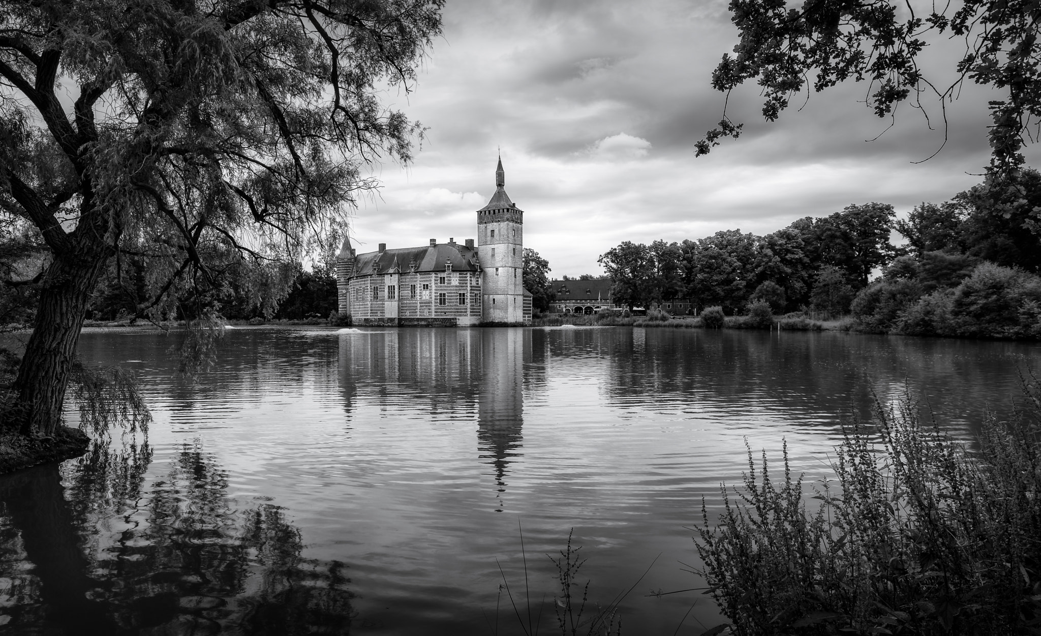 Nikon PC-E Nikkor 24mm F3.5D ED Tilt-Shift sample photo. Horst castle photography