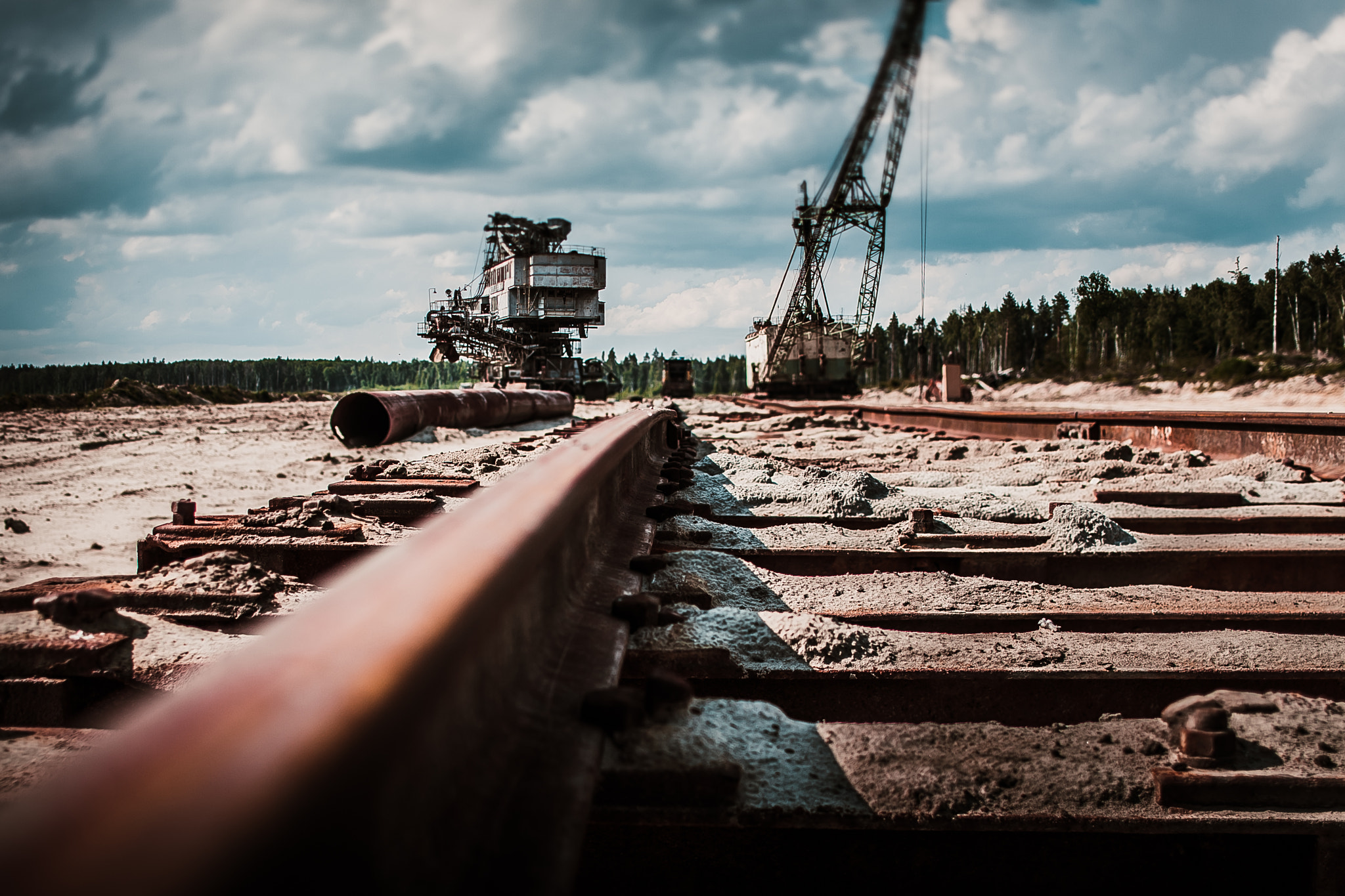 Canon EOS 5D + Canon TS-E 45mm F2.8 Tilt-Shift sample photo. Old german tractor photography